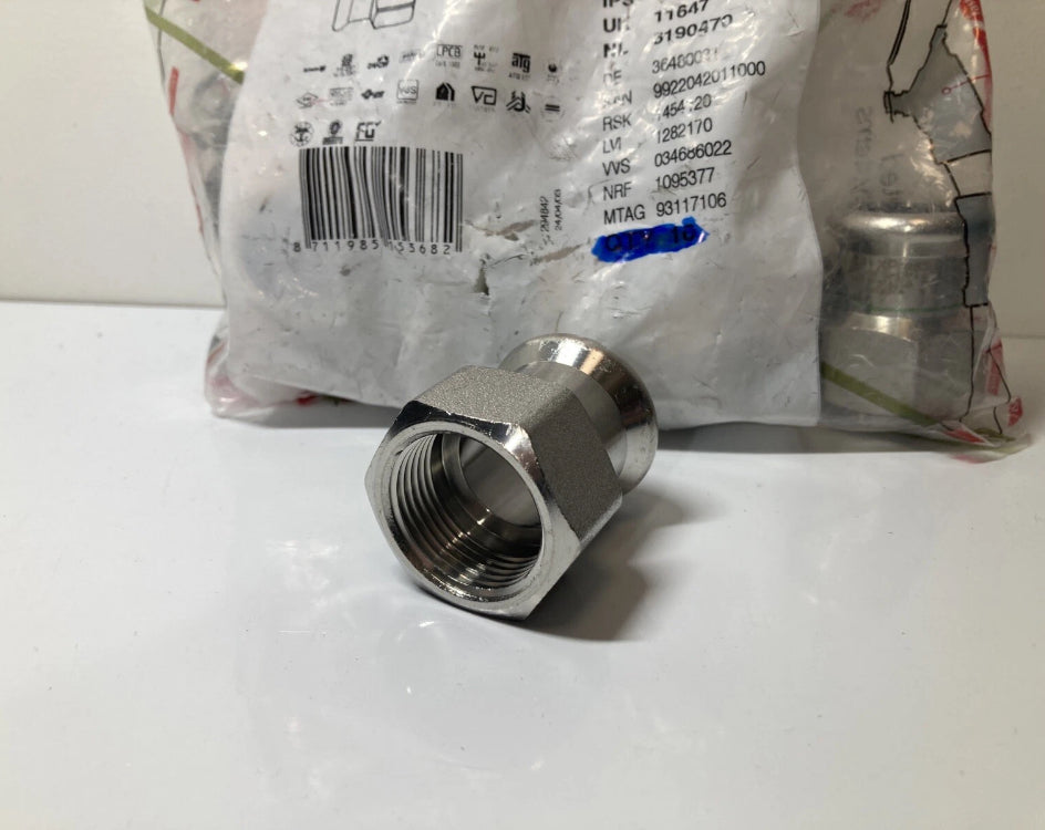 VSH XPress R2702 stainless steel press fitting 22mm 3/4 RP thread 9 pieces
