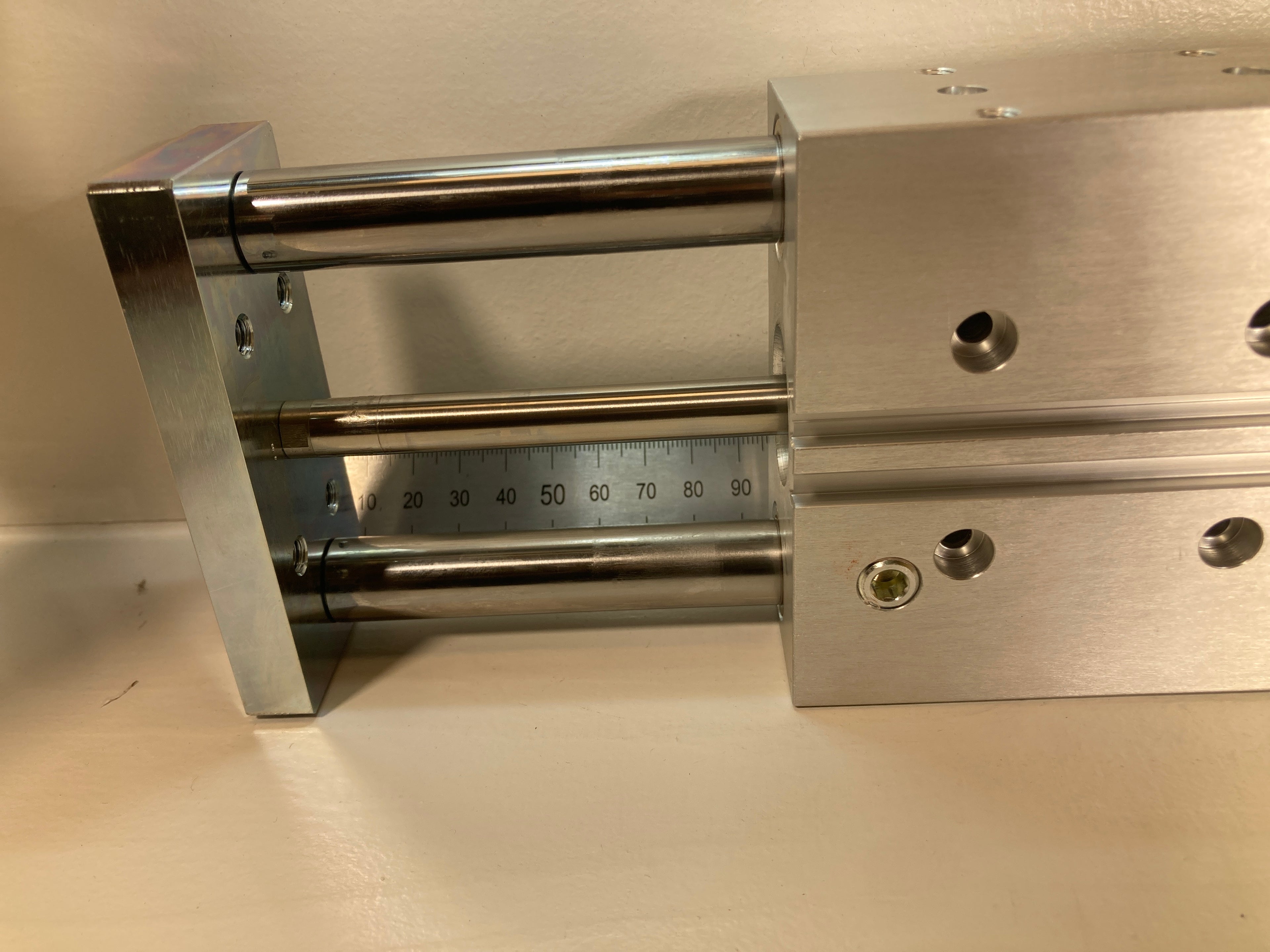 Festo DFM-25-80-P-A-GF guided drive cylinder 25mm bore 80mm stroke pneumatic
