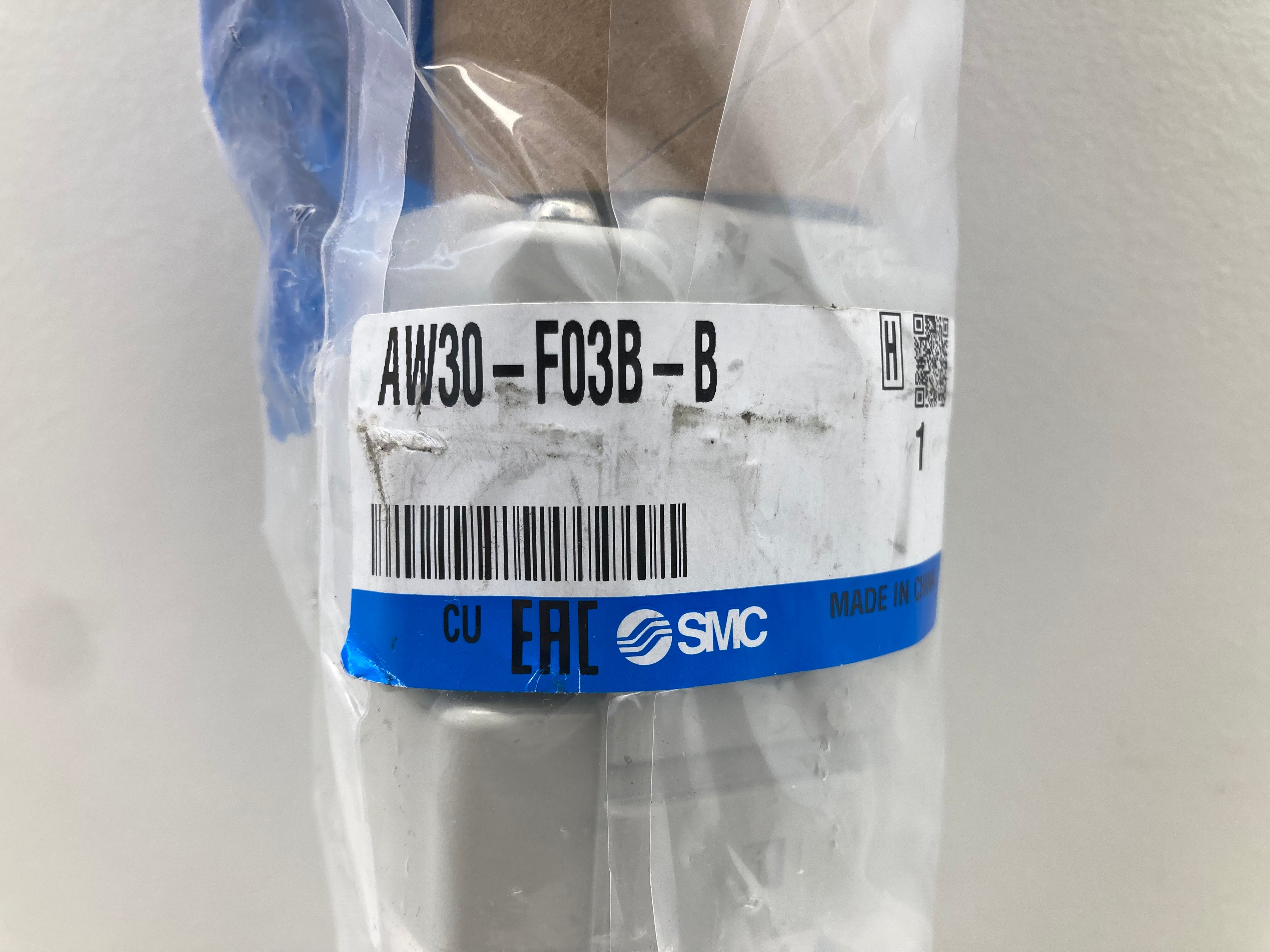 SMC AW30-F03B-B Filter Regulator 3/8 NPT (New)