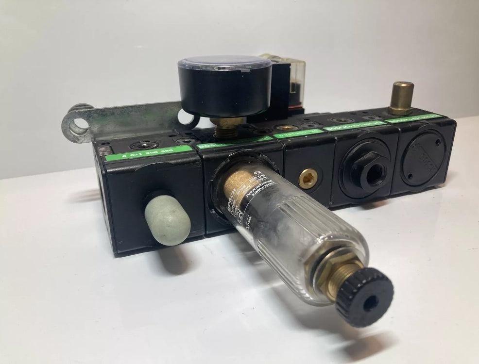 Bosch Pneumatic Control Unit with Valve, Regulator, Switch 0821300301 1827231010