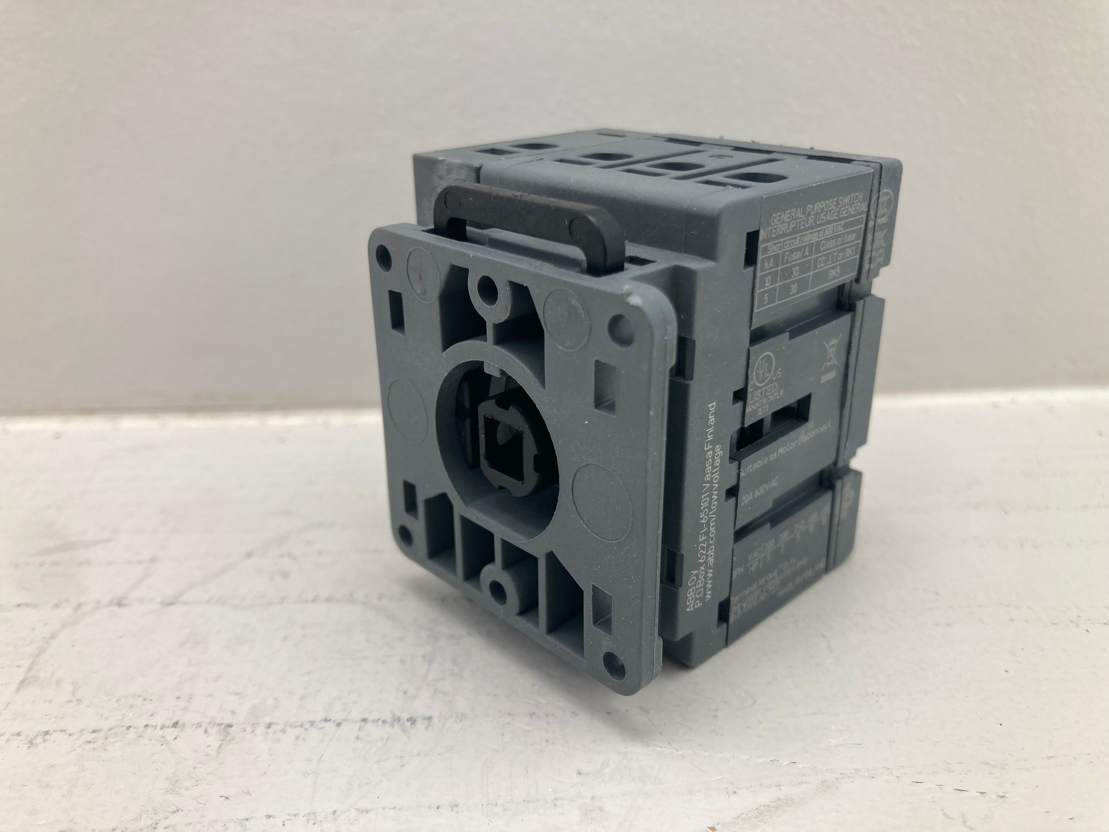 ABB OT16FT4N2 Switch-Disconnector 4-Pole 25A 1SCA105711R1001 - Professionel lastbrytare
