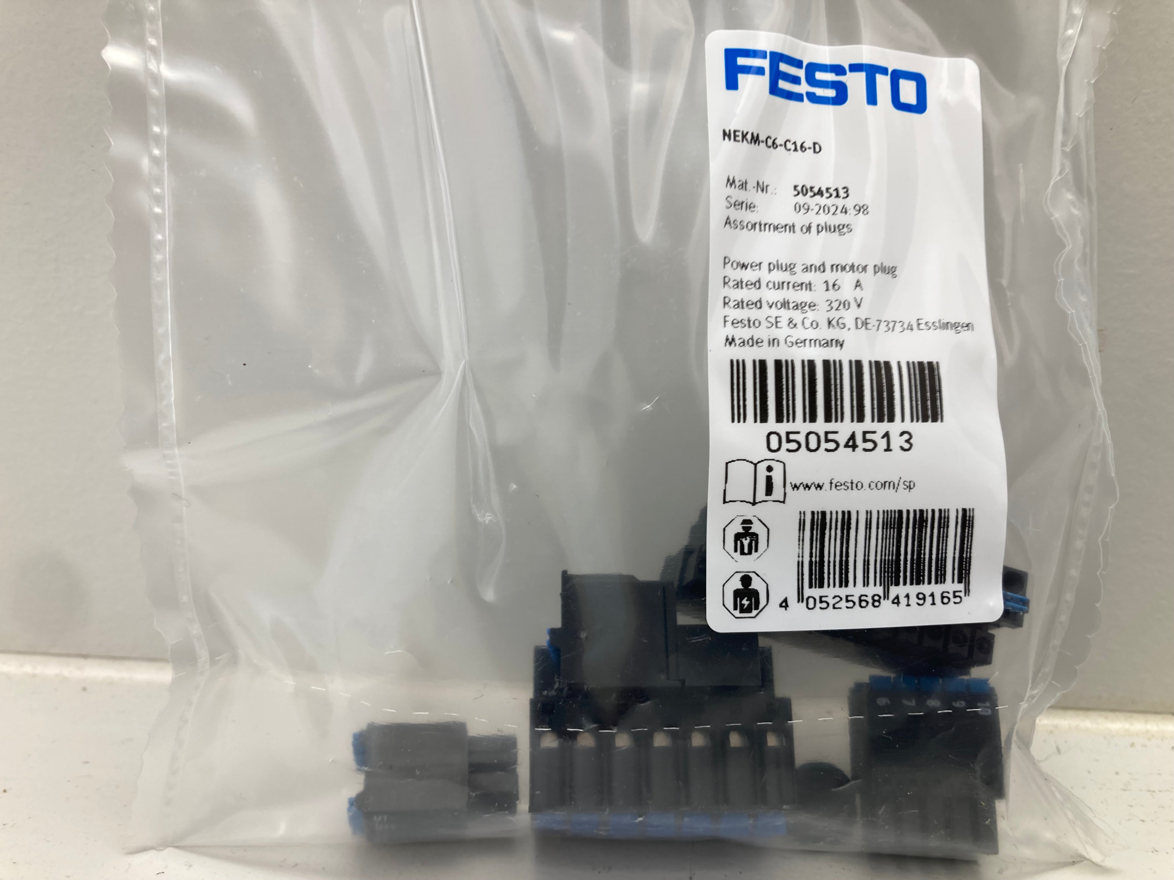 Festo CMMT-AS-C4-3A-MP-S1 servo drive controller in original packaging
