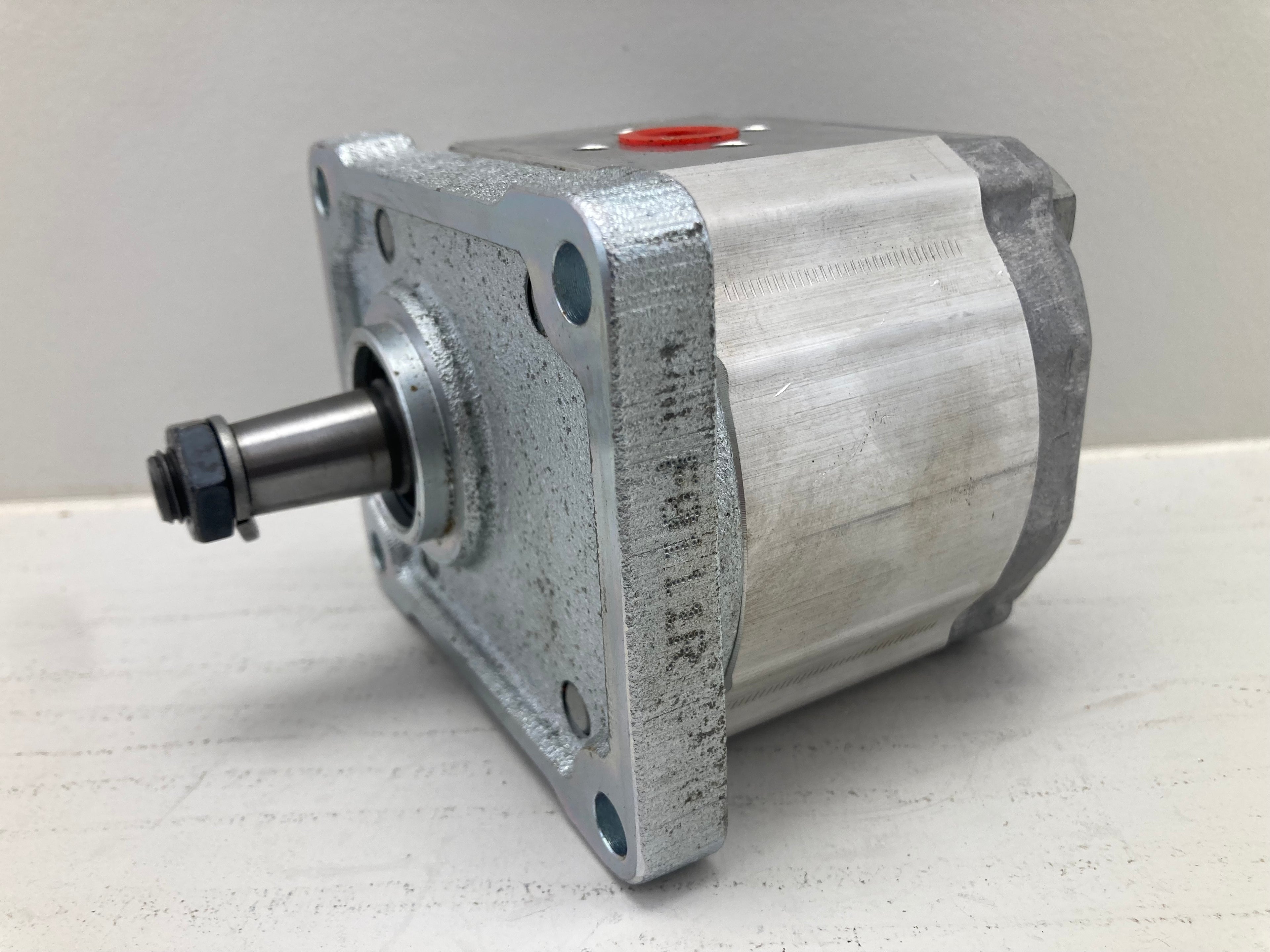 Concentric WP09A1 Hydraulikpumpe 1802027 - Professionel tandhjulspumpe Made in Germany
