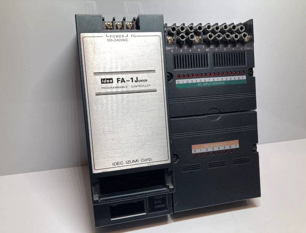 IDEC IZUMI FA-1 Junior compact PLC system with PFJ-CR1E CPU for industrial automation
