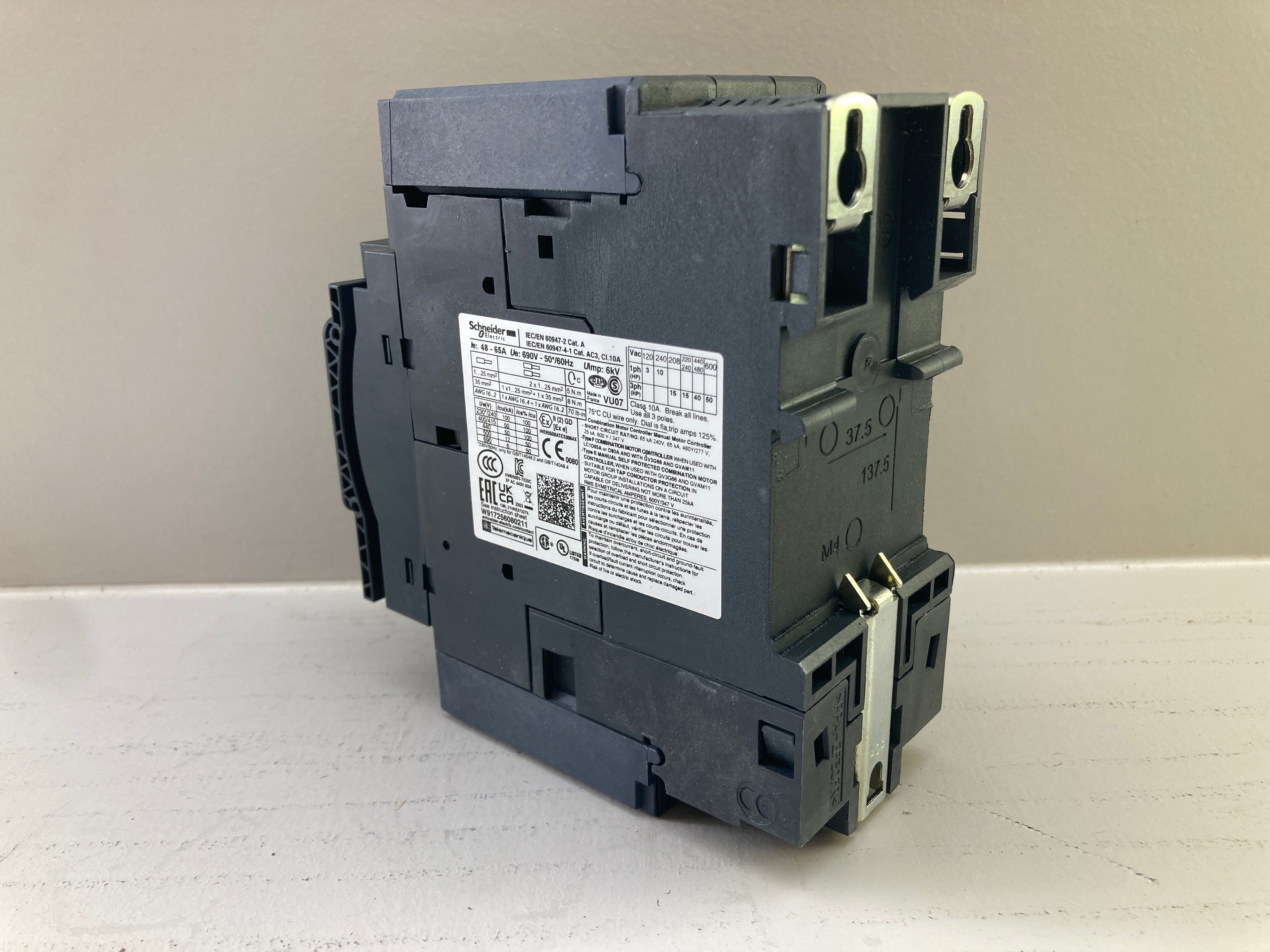 Motorværnafbryder (motor circuit breaker)