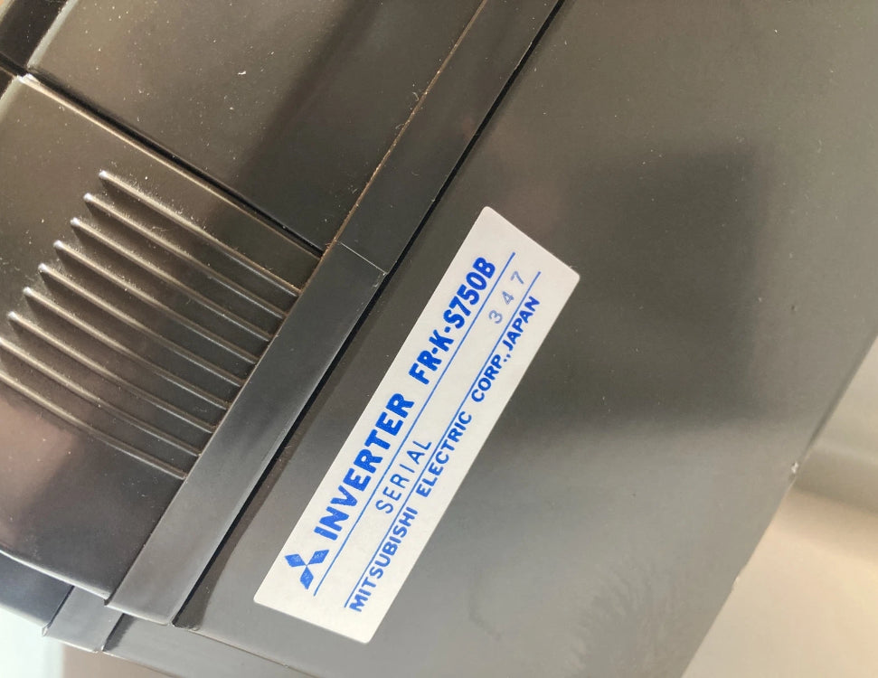 Mitsubishi Freqrol-K Inverter FR-K-S750B frequency inverter 0.75kW for motor speed control
