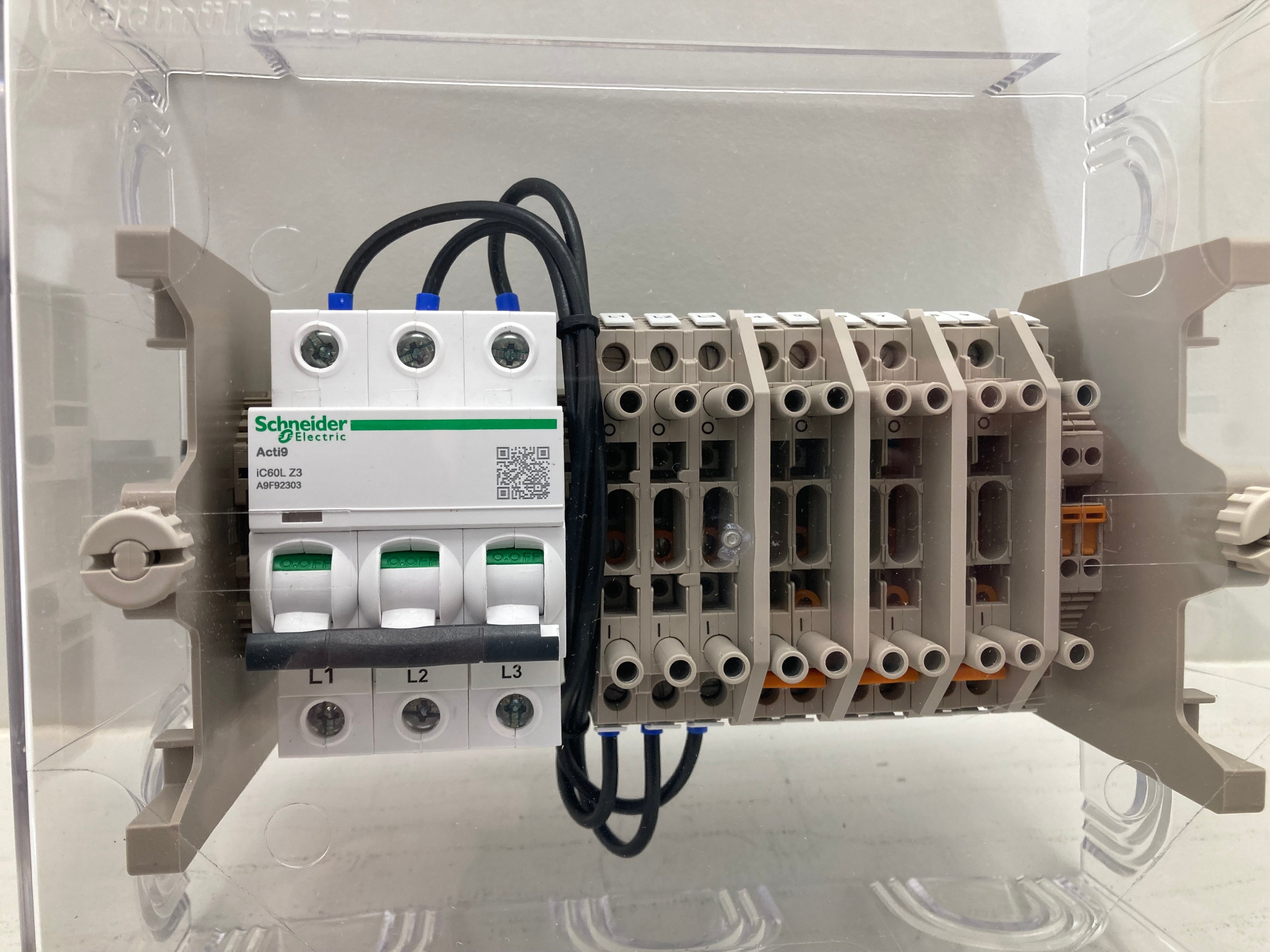 Weidmüller Painter Terminal Block Assembly 3-Pole 3A (7770019963) (New)