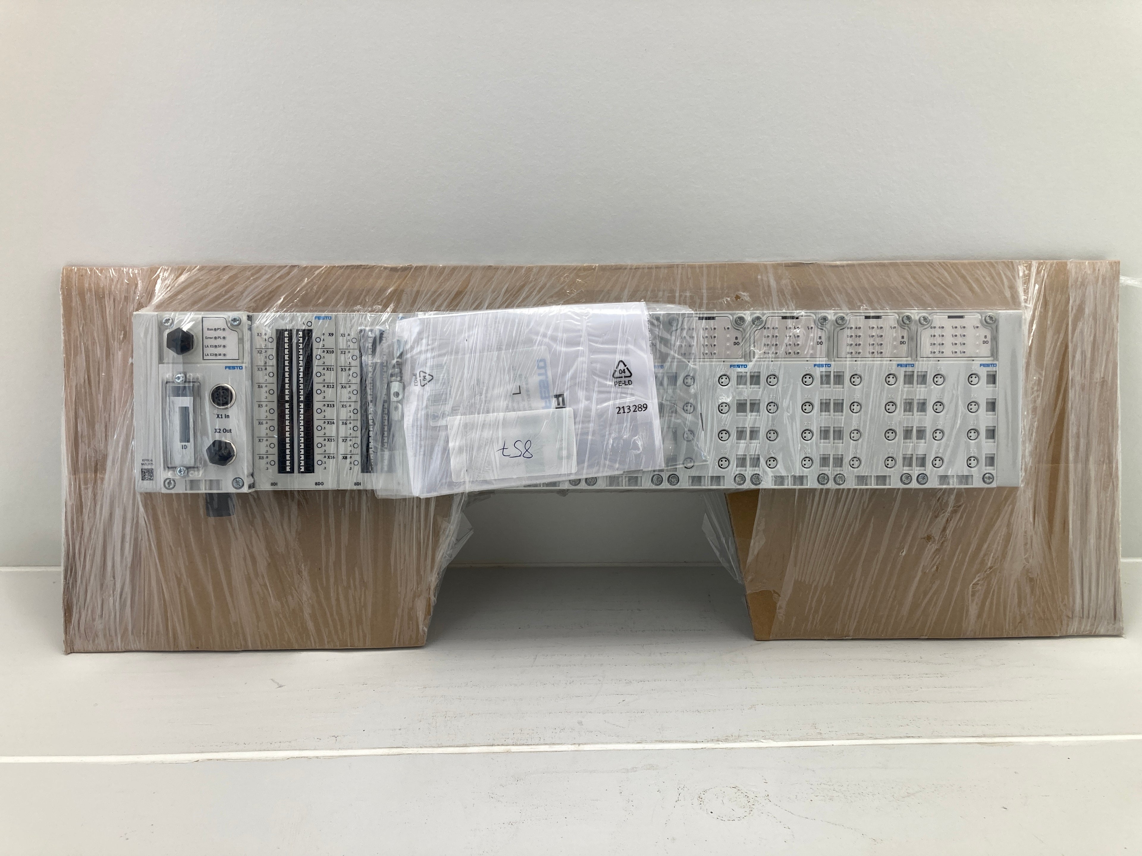 Festo CPX – Komplet Modulrack med 11 Moduler (GE-EV-S, FB37, I/O-moduler + 7× M8-3POL)