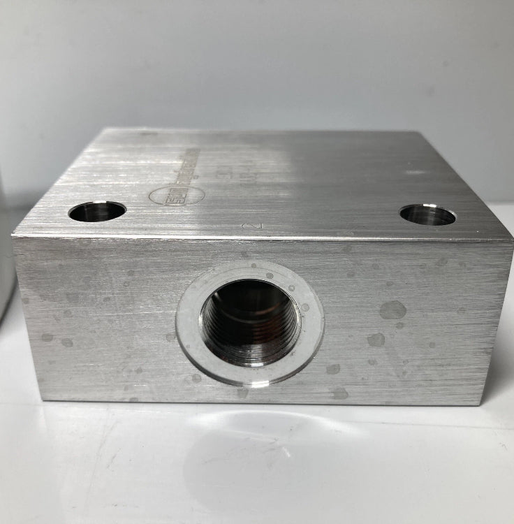 Sun Hydraulics valve manifold TRQ 30-35 Lbf·ft 41-47 Nm hydraulisk ventilblok
