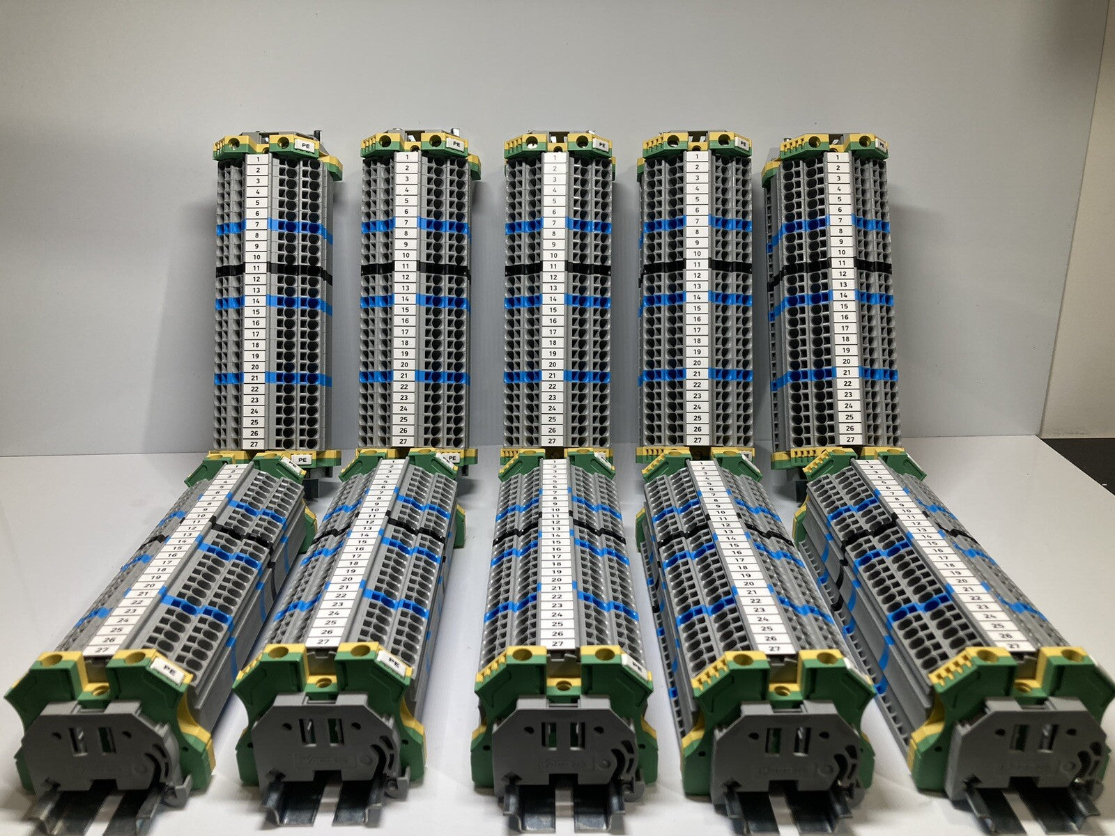 10 pieces Electrical terminal block WAGO 249 WAGO 2002 WELDMULLER DIN Rail