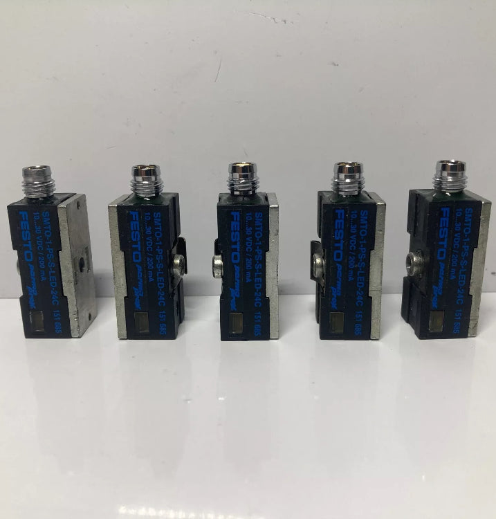 5 Piece. FESTO SMTO-1-PS-S-LED-24-C 151685