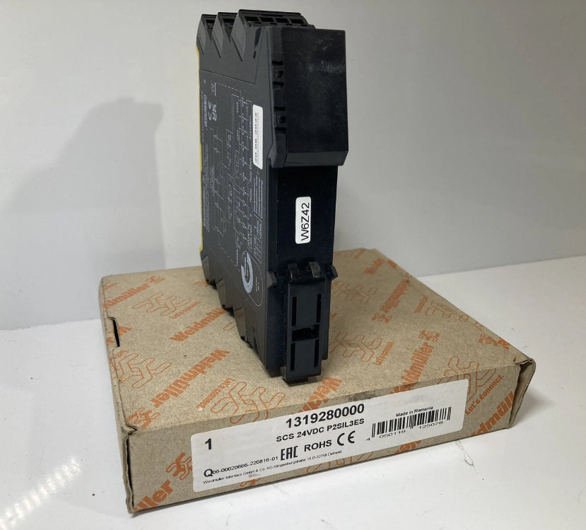 Weidmüller 1319280000 SCS 24VDC P2SIL3ES SafeSeries safety relay with SIL3 and PL e certification
