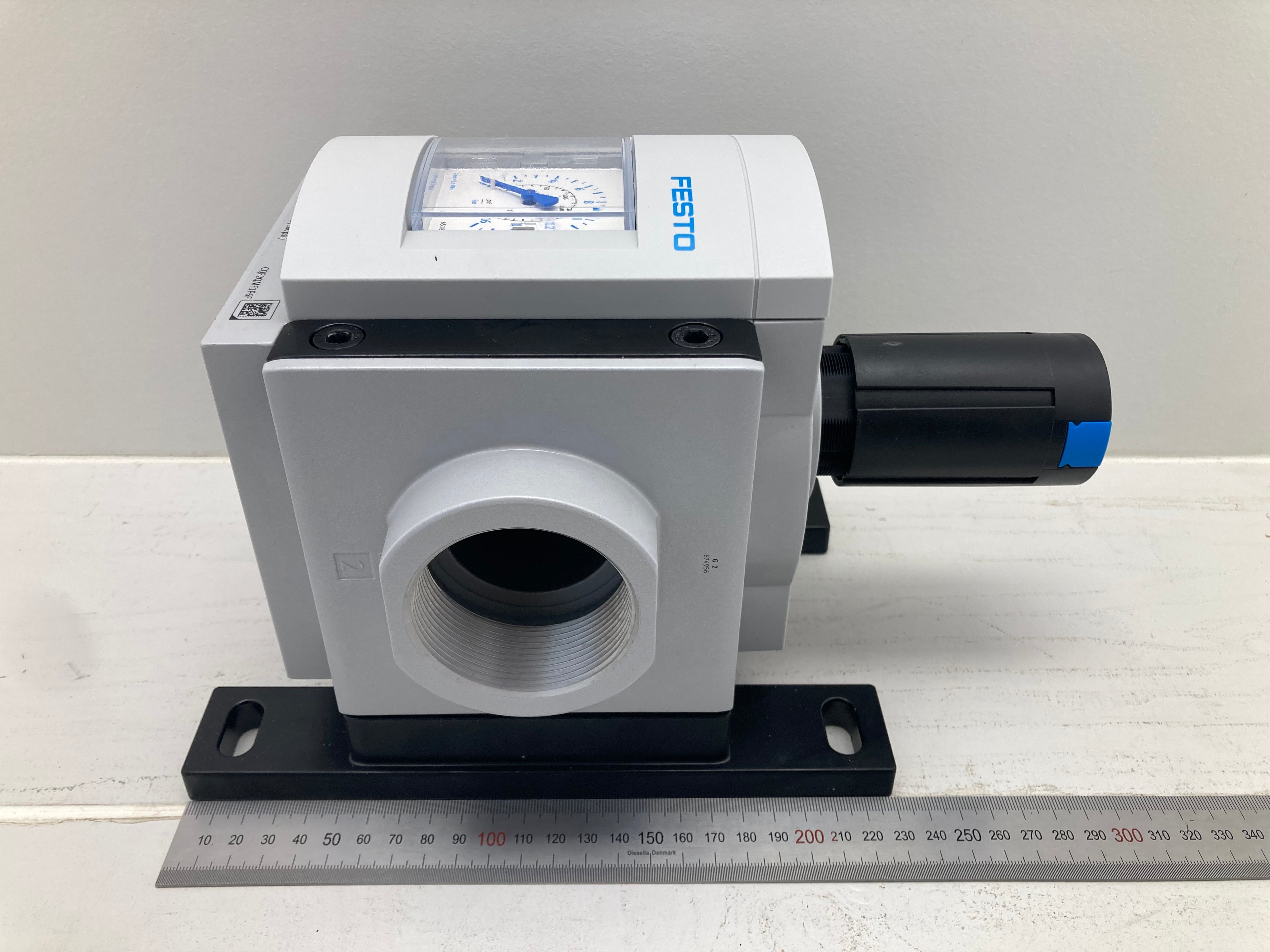 Festo MS12-LR-AGI-D7-LD-AS-WP service unit air treatment pressure gauge pneumatic