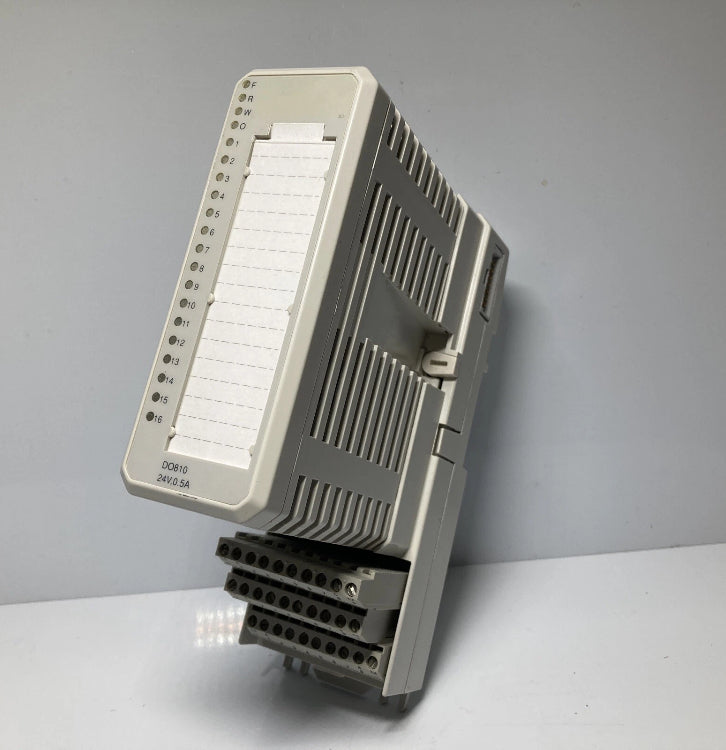 ABB DO810 3BSE008510R1 Industrial Control System / 3BSE013230R1 TU810V1