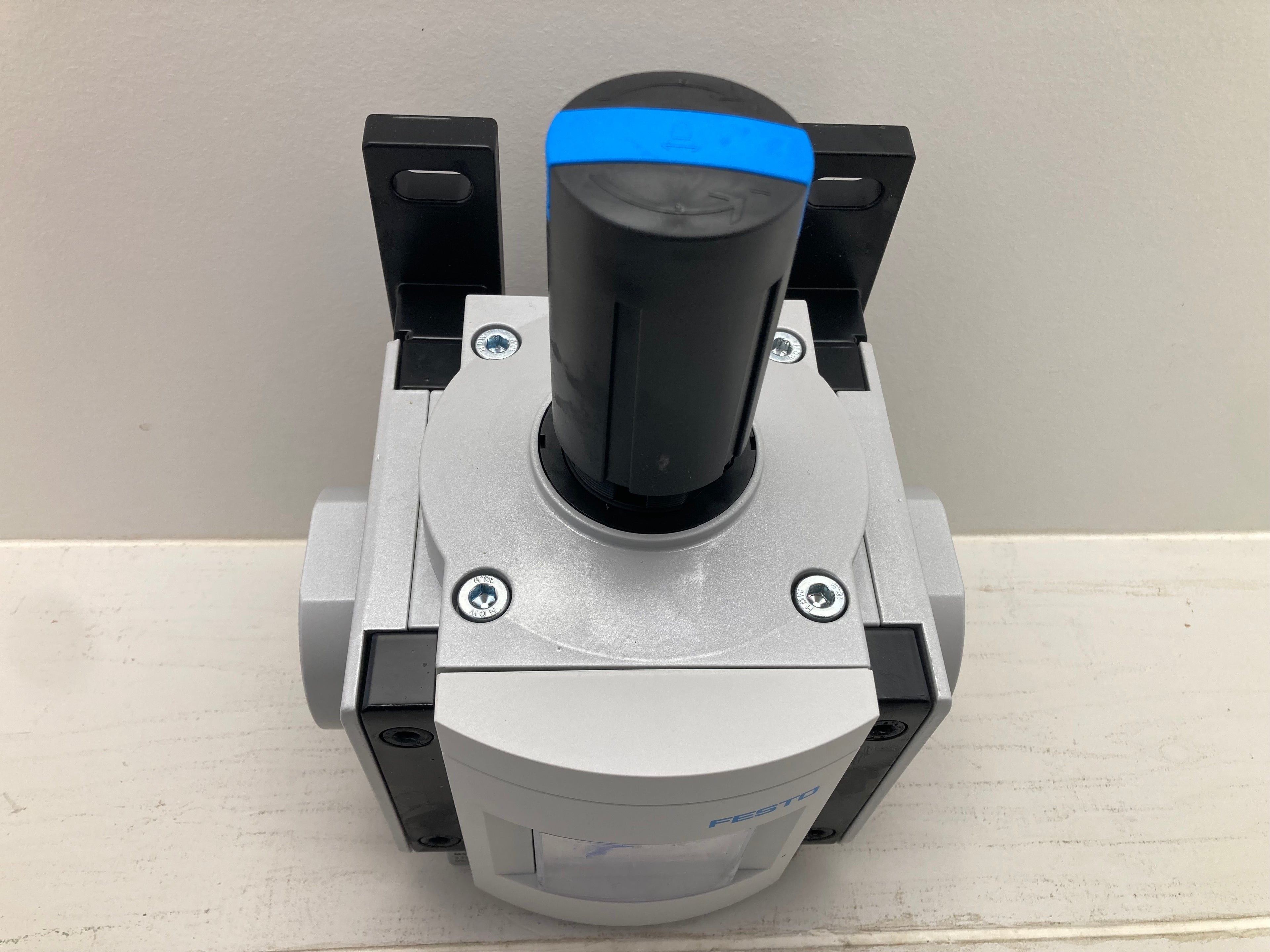 Festo MS12-LR-AGI-D7-LD-AS-WP service unit air treatment pressure gauge pneumatic