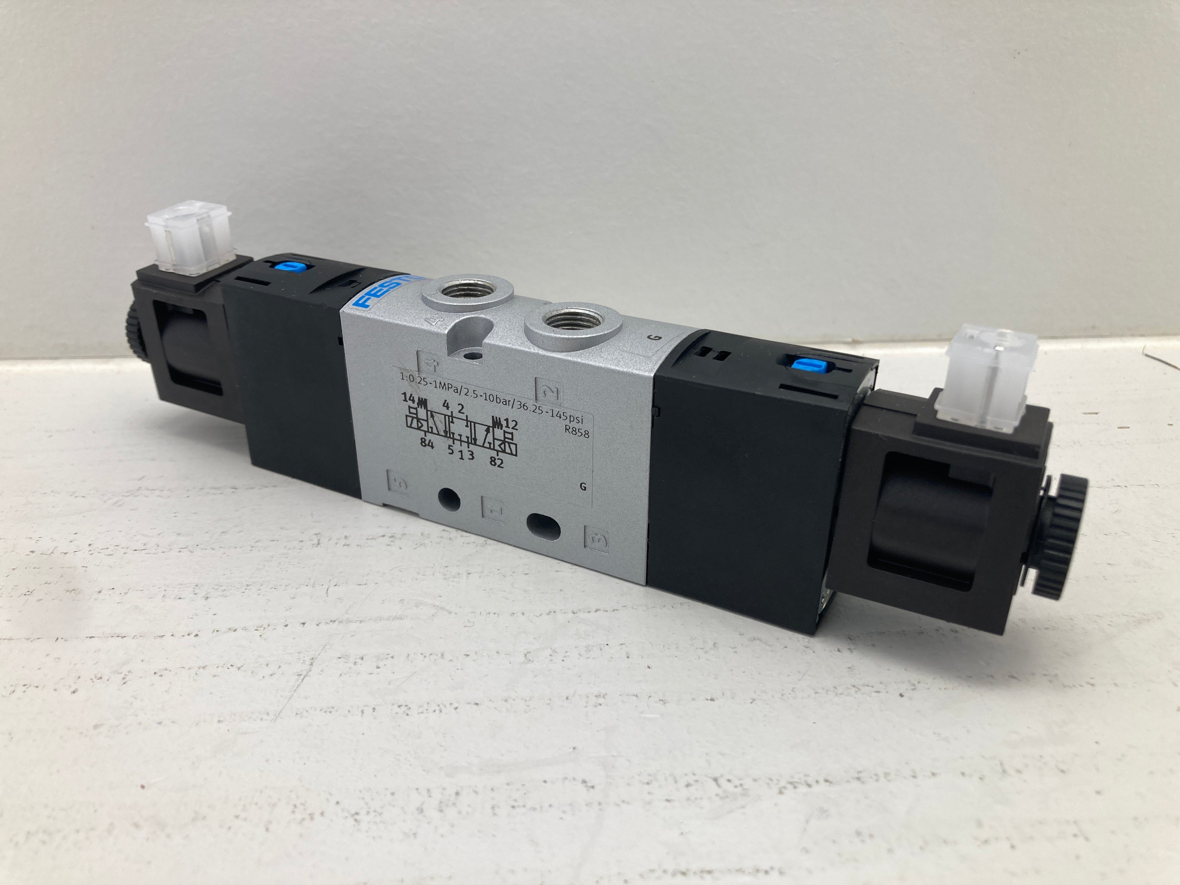 Solenoid valve – Festo VUVS-L20-P53C-MD-G18-F7 (unused)