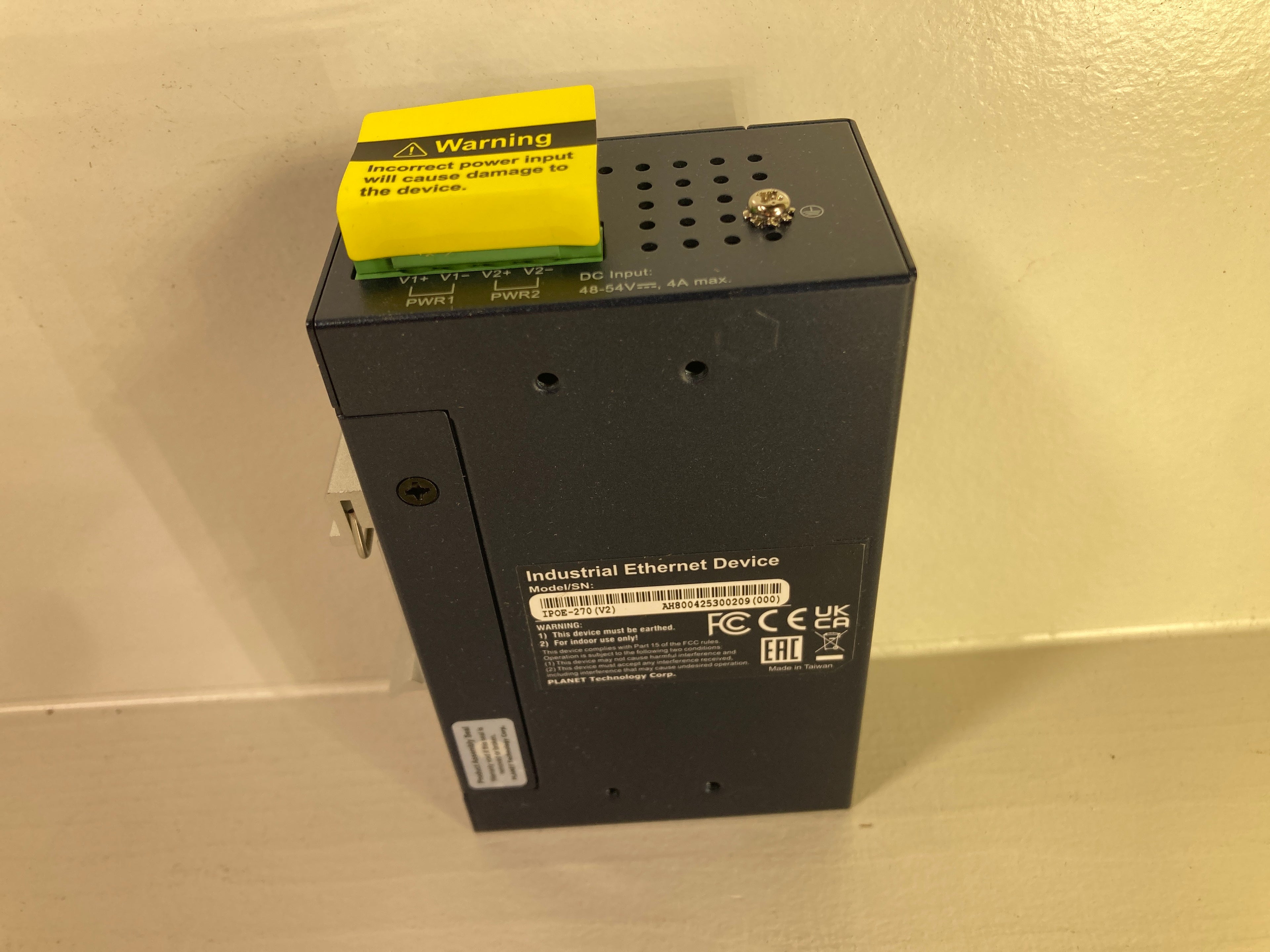 PLANET IPOE-270 Netværksswitch