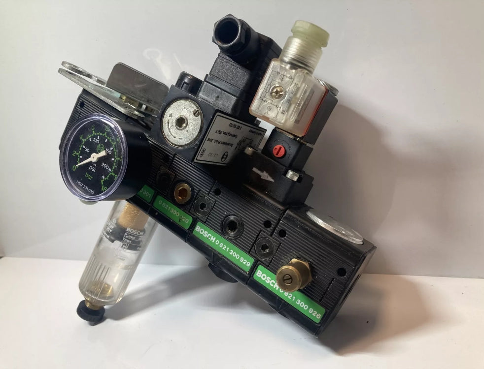 Bosch Pneumatic Control Unit with Valve, Regulator, Switch 0821300301 1827231010