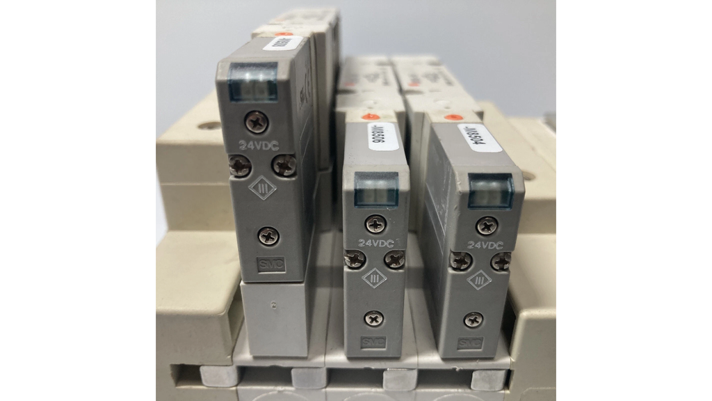 SMC SV2100-5FU ventilblok pneumatisk valve manifold DIN Rail

