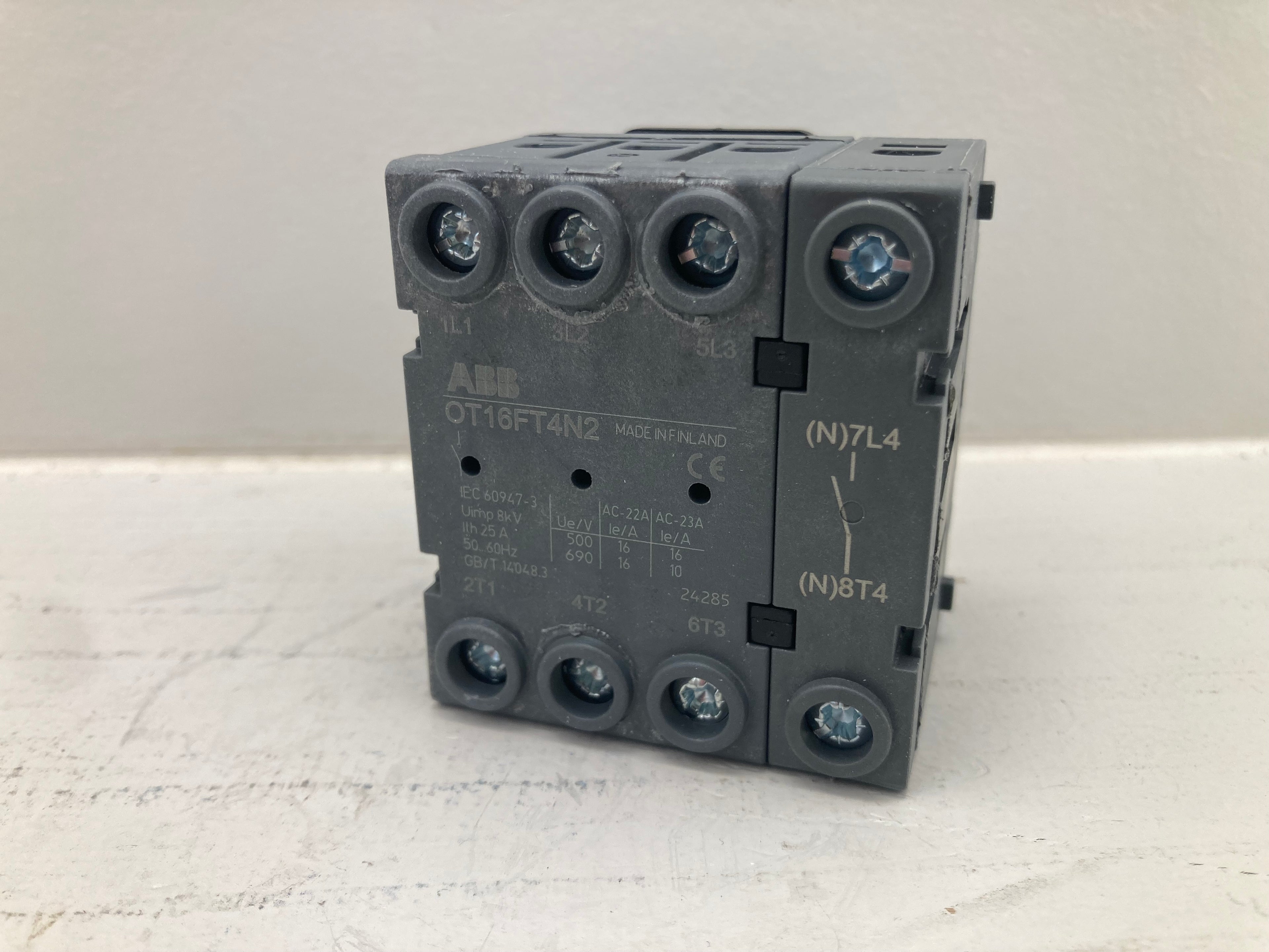 ABB OT16FT4N2 Switch-Disconnector 4-Pole 25A 1SCA105711R1001 - Professionel lastbrytare
