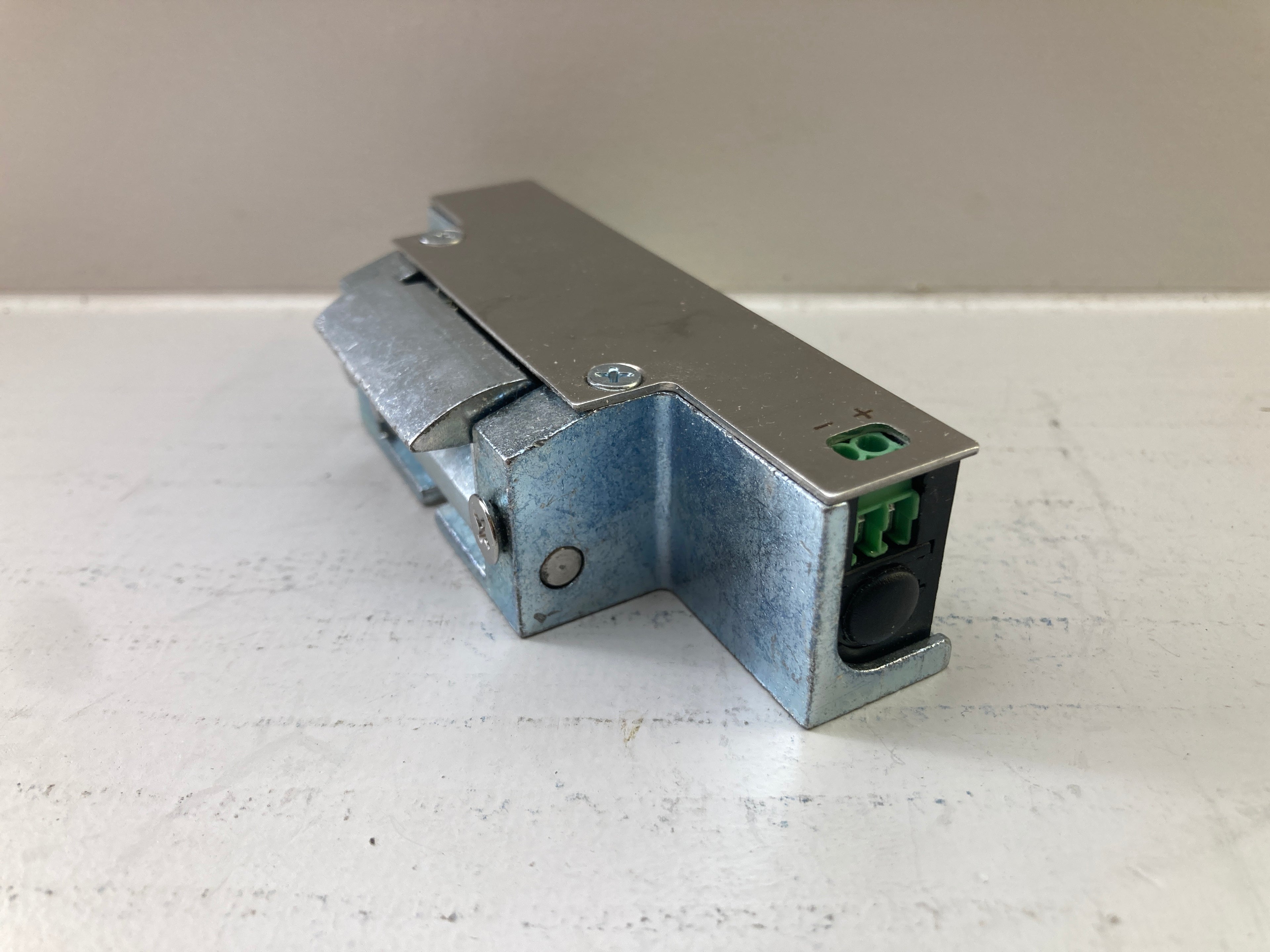 DORCAS 91 N 325 400 DB El Låseblik.