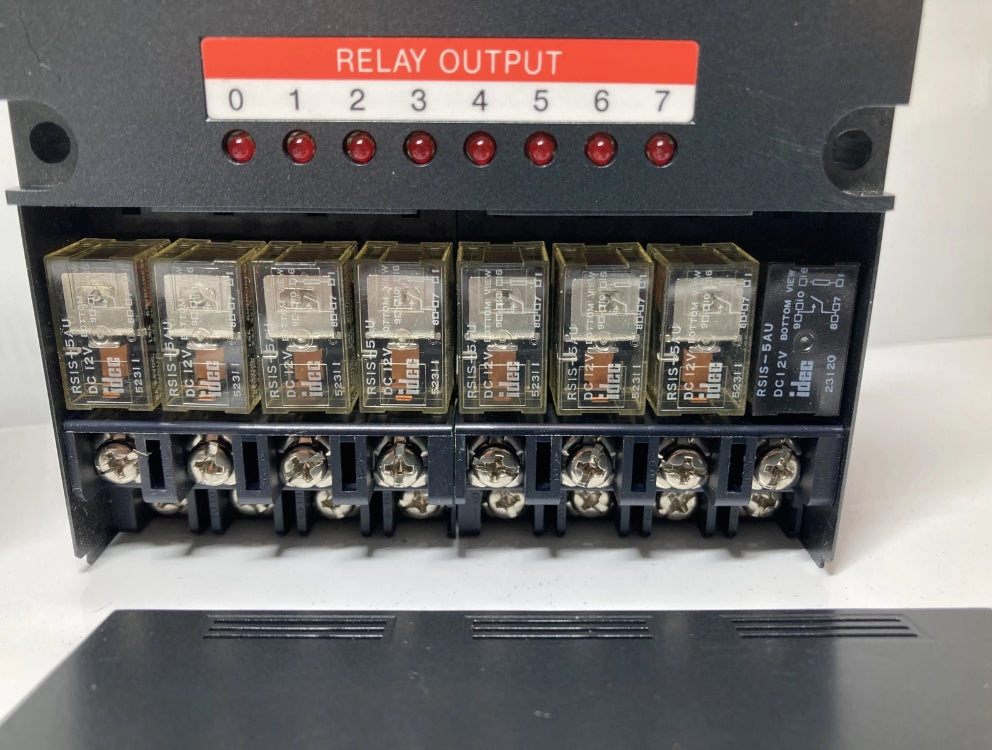 2 PC. Idec PFJ-T081U 8-Relay OUTPUT UNIT FA-1J