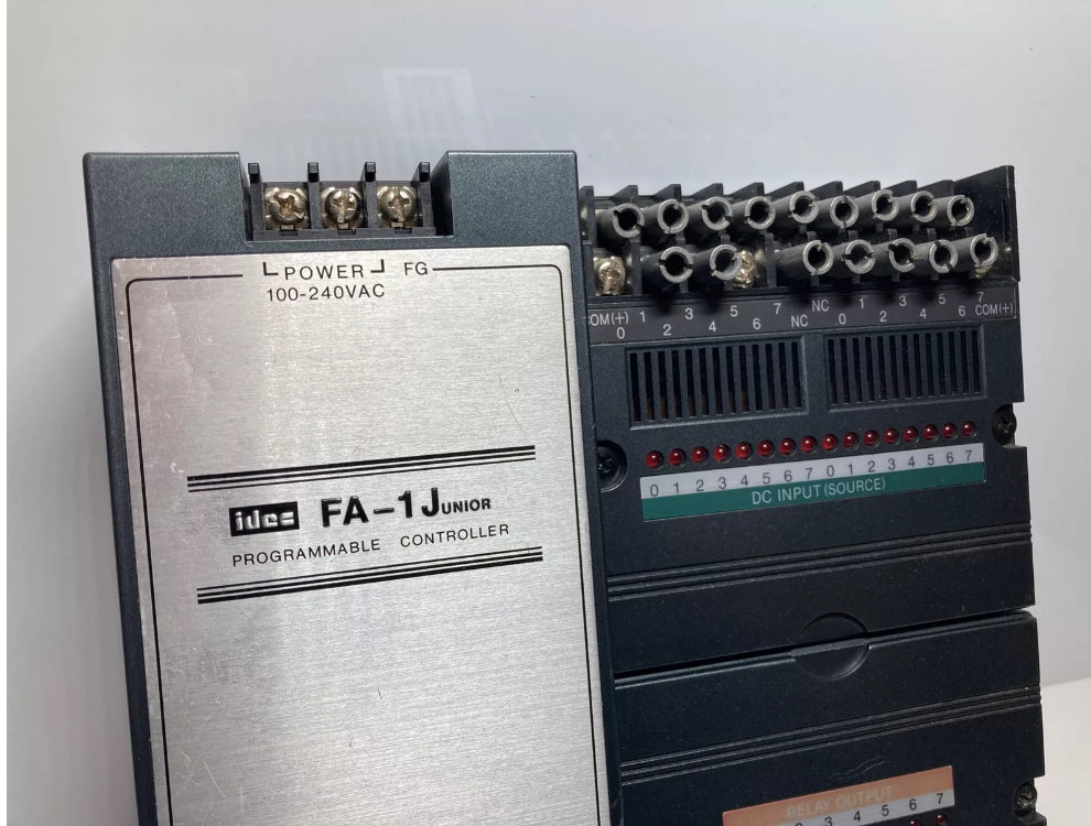 IDEC IZUMI FA-1 Junior compact PLC system with PFJ-CR1E CPU for industrial automation
