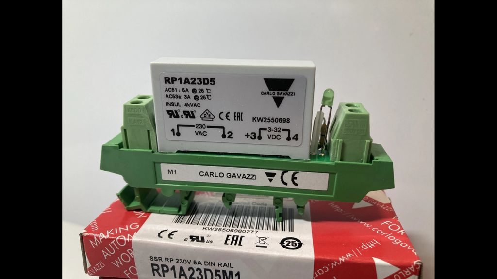 Carlo Gavazzi RP1A23D5M1 solid state relay 230V 5A DIN rail
