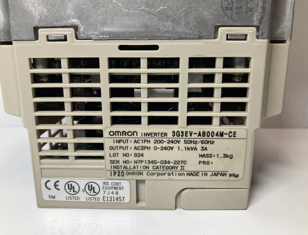 OMRON SYSDRIVE 3G3EV - AB004M-CE INVERTER 200V 0,4KW M-TYPE