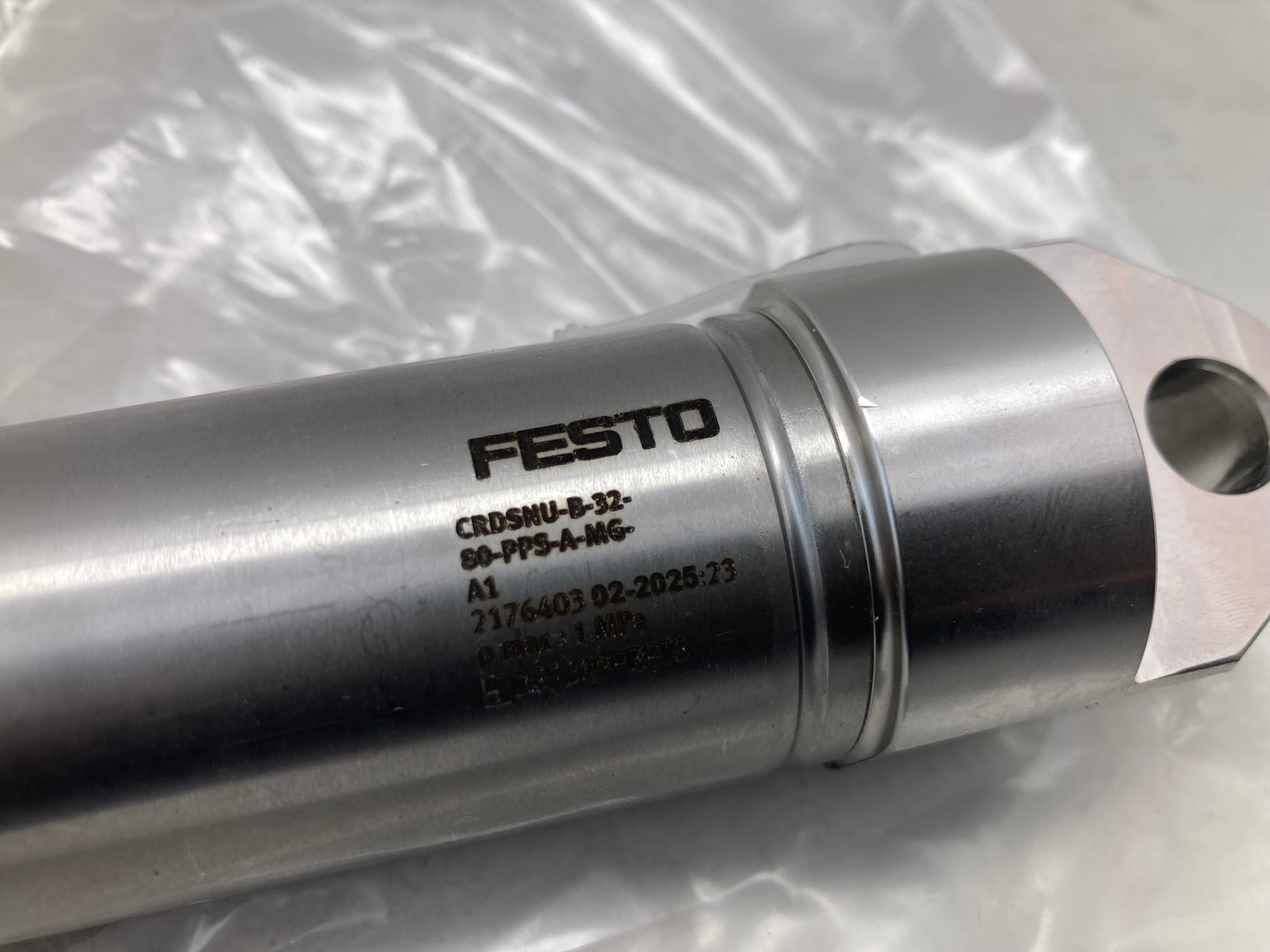 Festo CRDSNU-B-32-60-PPS-A-KG round body cylinder 32mm x 60mm
