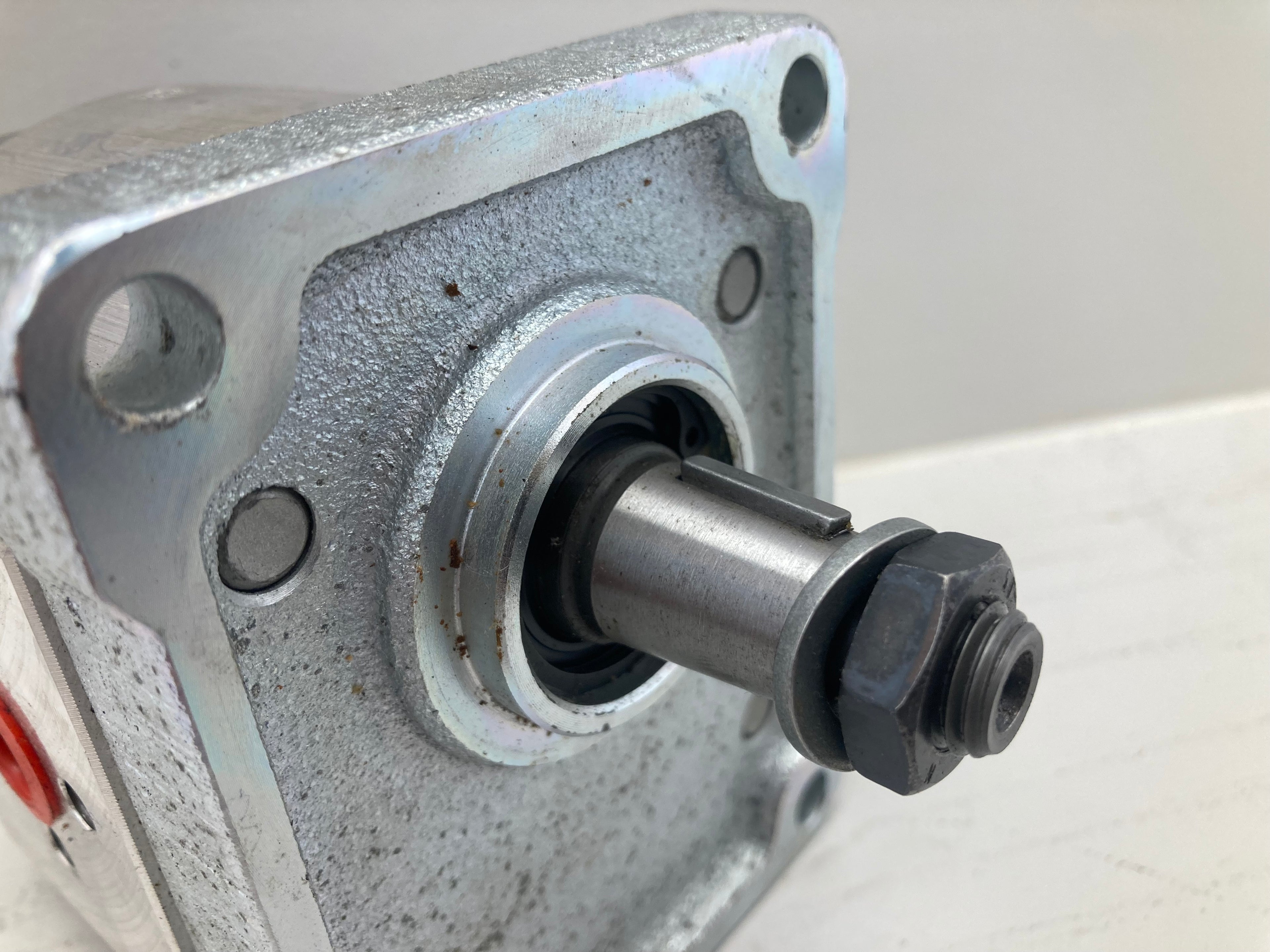 Concentric WP09A1 Hydraulikpumpe 1802027 - Professionel tandhjulspumpe Made in Germany
