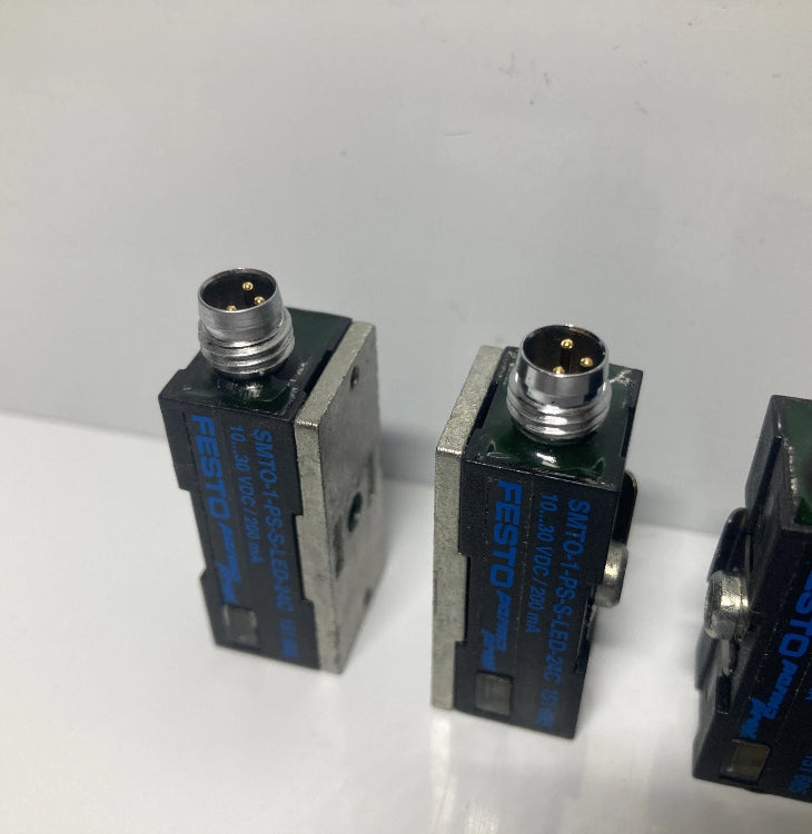 5 Piece. FESTO SMTO-1-PS-S-LED-24-C 151685