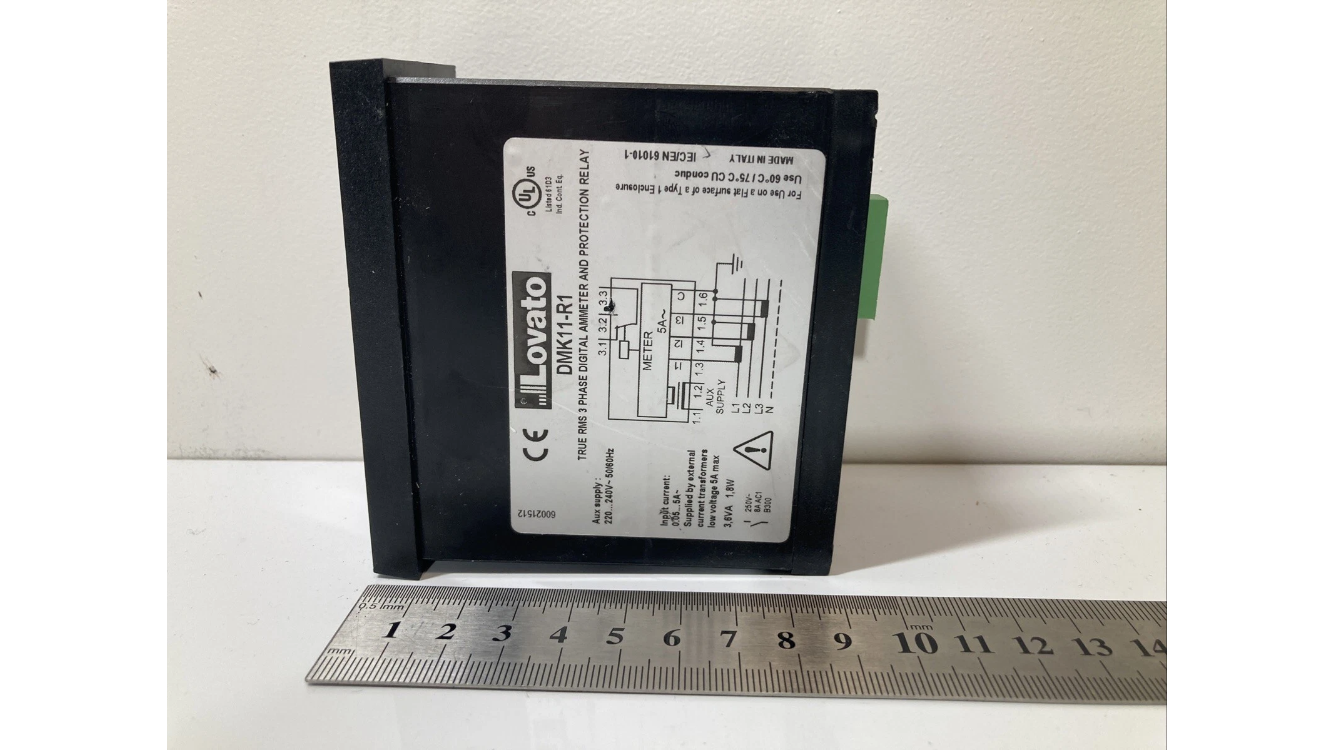 Lovato DMK11-R1 digital amperemeter True RMS 3-fase med beskyttelsesrelæ
