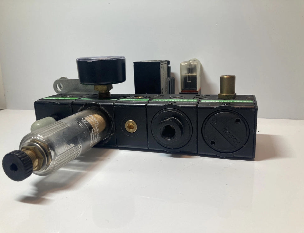 Bosch Pneumatic Control Unit with Valve, Regulator, Switch 0821300301 1827231010