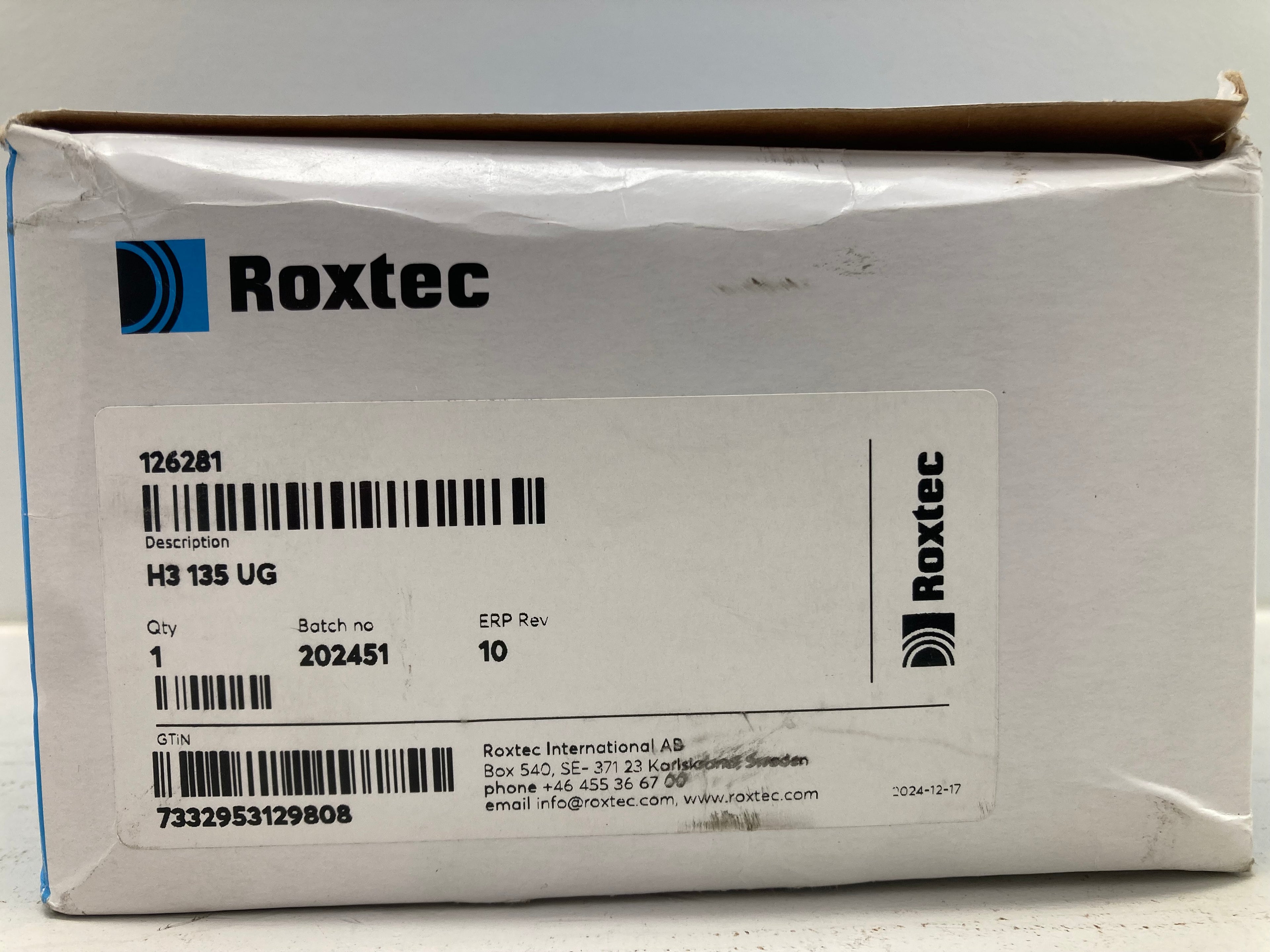 Roxtec H3 135 UG cable transit seal 126281 stainless steel with 3 blue EPDM seals 135mm diameter made in Sweden
