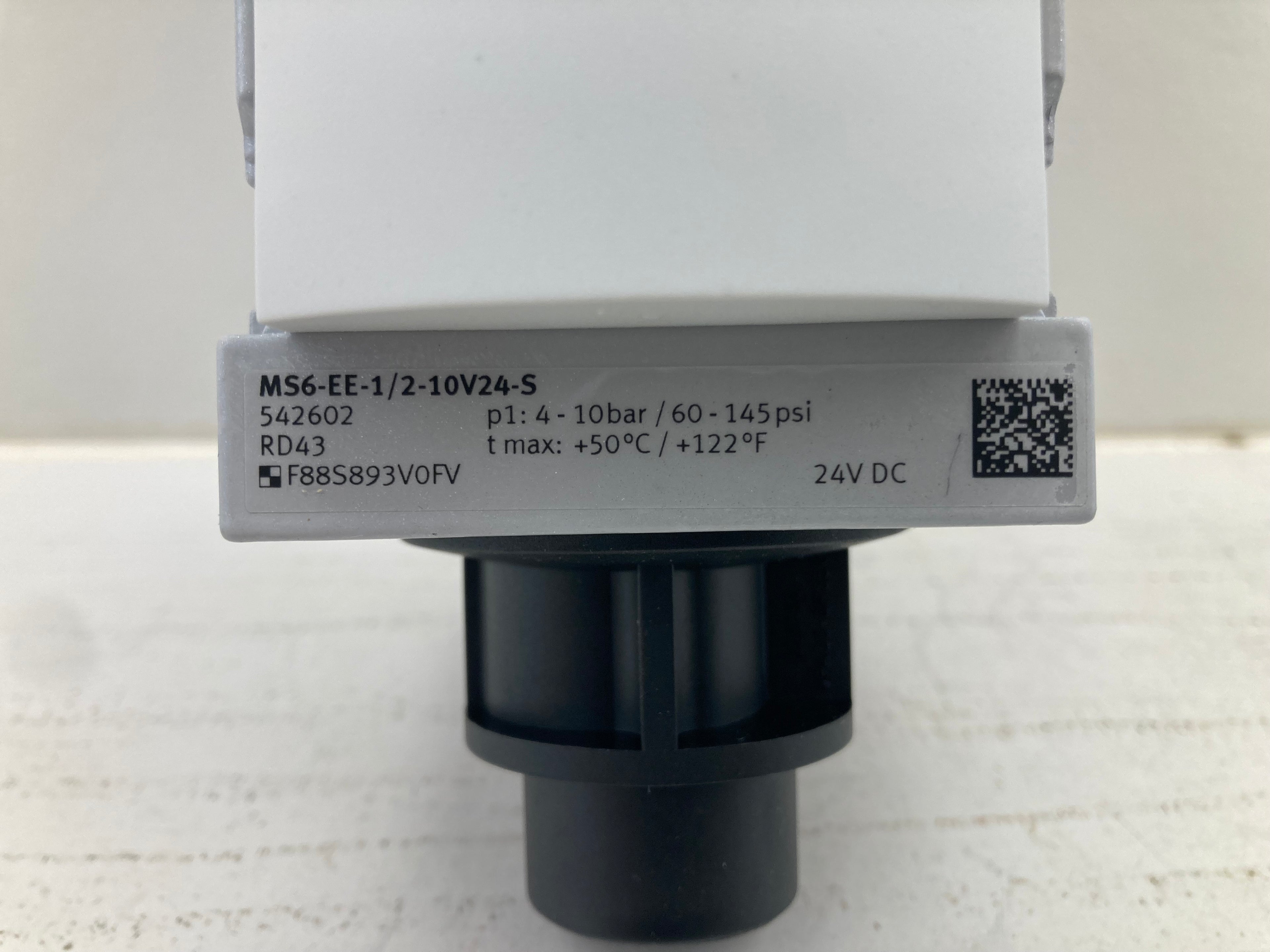Festo MS6-EE-1/2-10V24-S electronic pressure regulator valve 542602 24V DC pneumatic control

