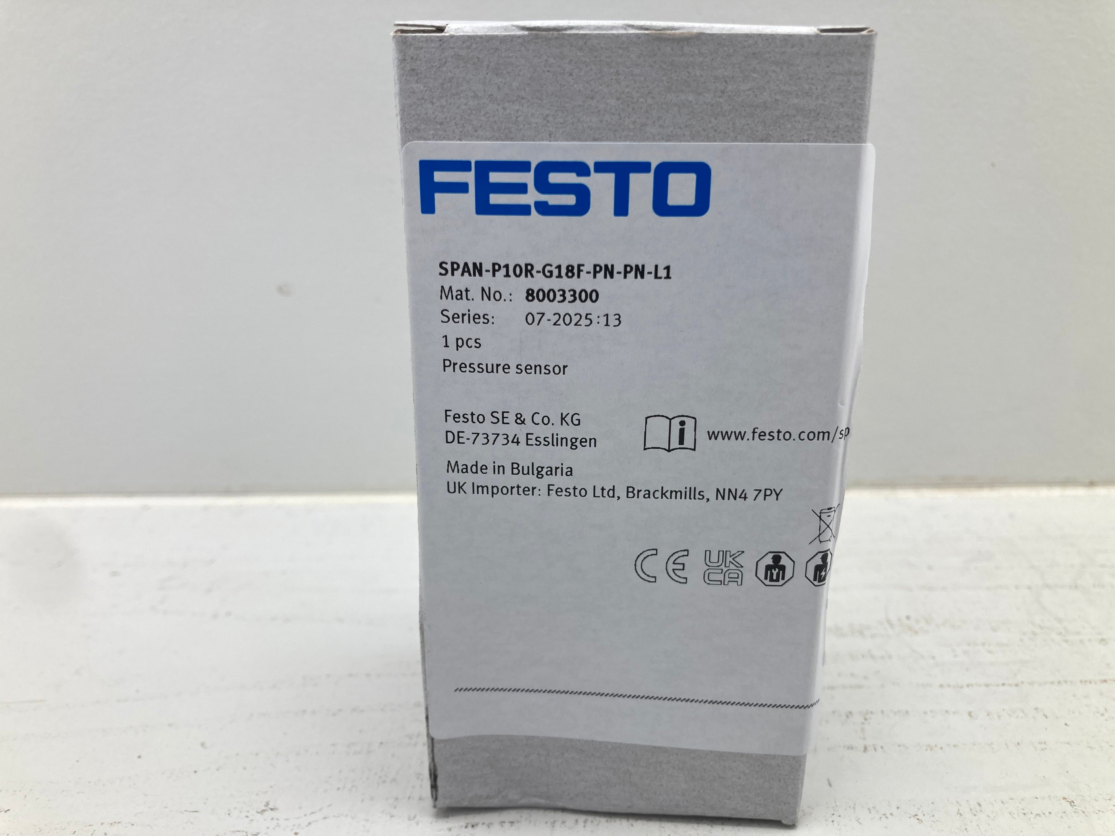 Festo SPAN-P10R-G18F-PN-PN-L1 pressure sensor 10 bar LCD display
