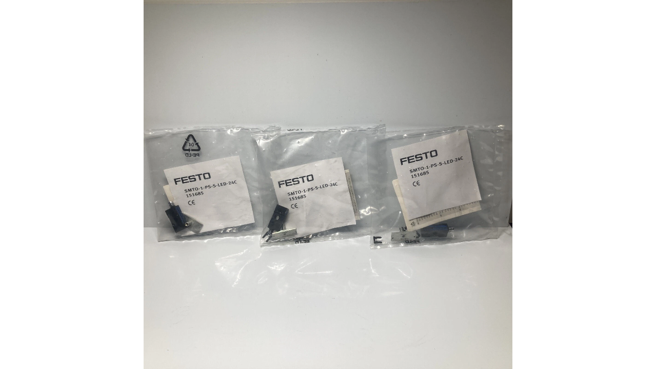 3 Piece. FESTO SMTO-1-PS-S-LED-24C 151685