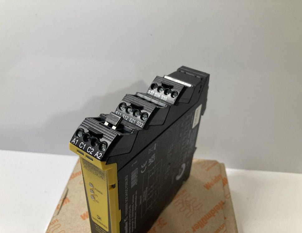 Weidmüller 1319280000 SCS 24VDC P2SIL3ES SafeSeries Safety Relay (New)