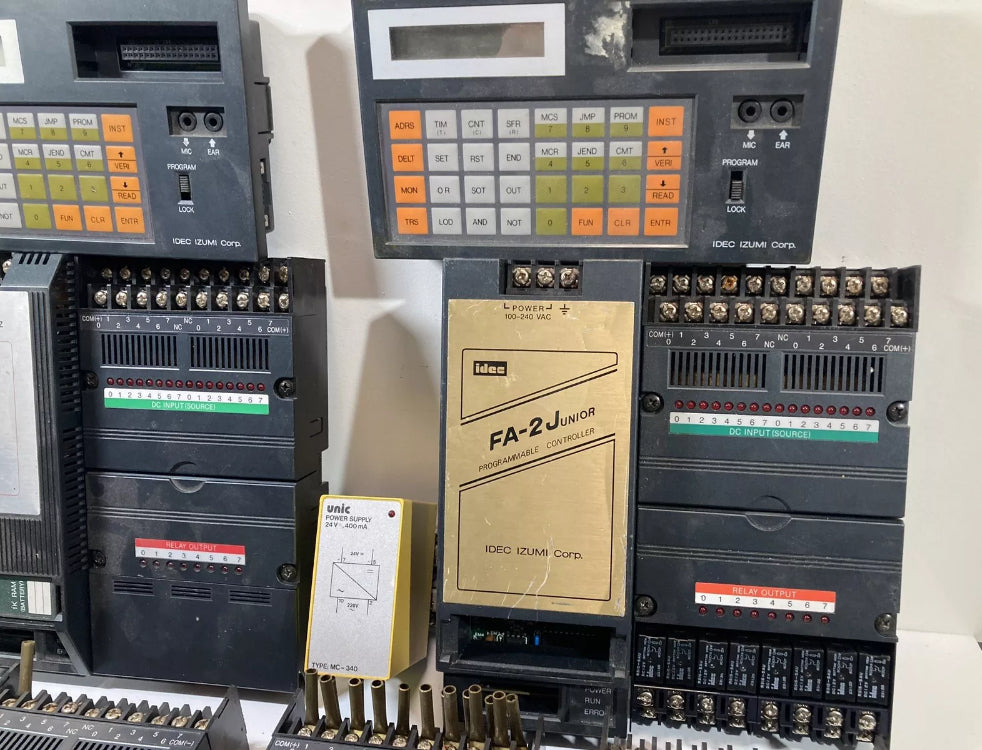 Idec IZUMI Corp FA-2J CPU PFJ-N161U FA-1(Lot of Untested parts)Read the descrip.