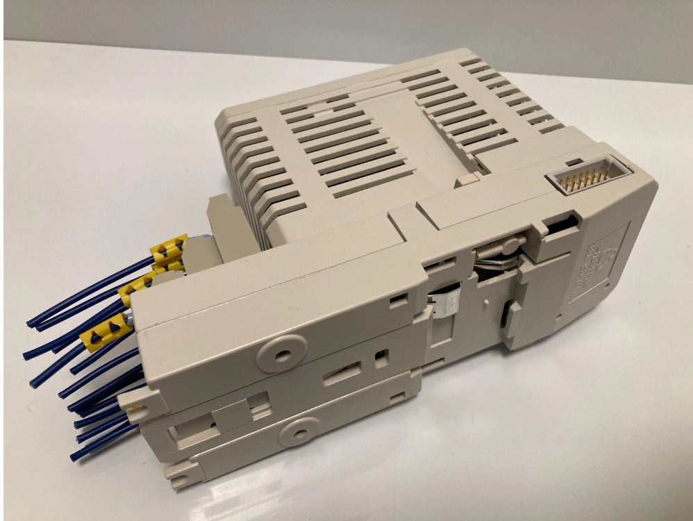 ABB AI810 Analog Input Module (3BSE008516R1) DIN Rail