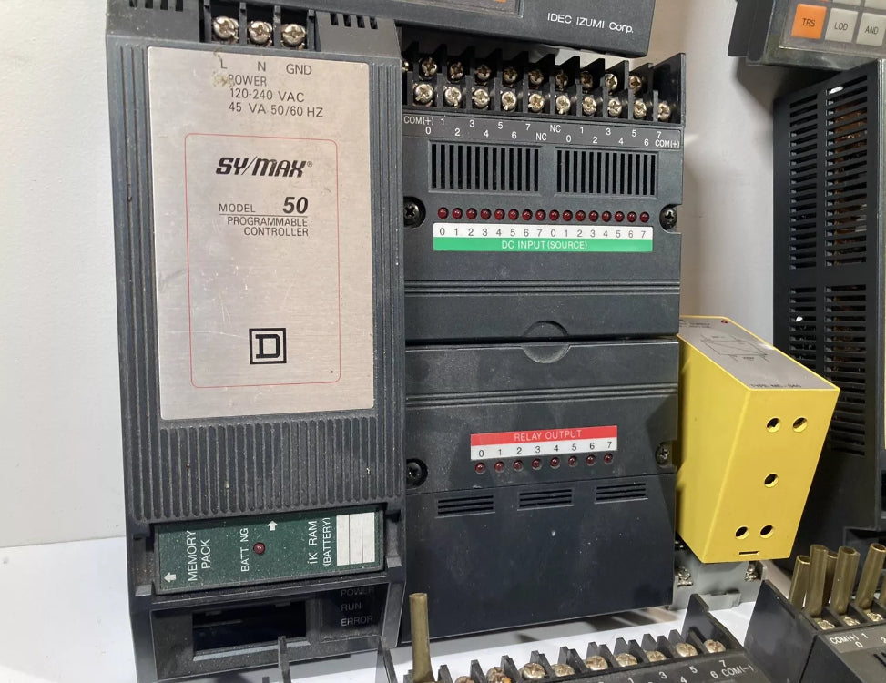 Idec IZUMI Corp FA-2J CPU PFJ-N161U FA-1(Lot of Untested parts)Read the descrip.