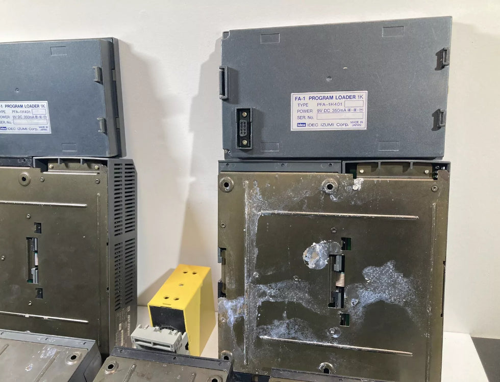 Idec IZUMI Corp FA-2J CPU PFJ-N161U FA-1(Lot of Untested parts)Read the descrip.