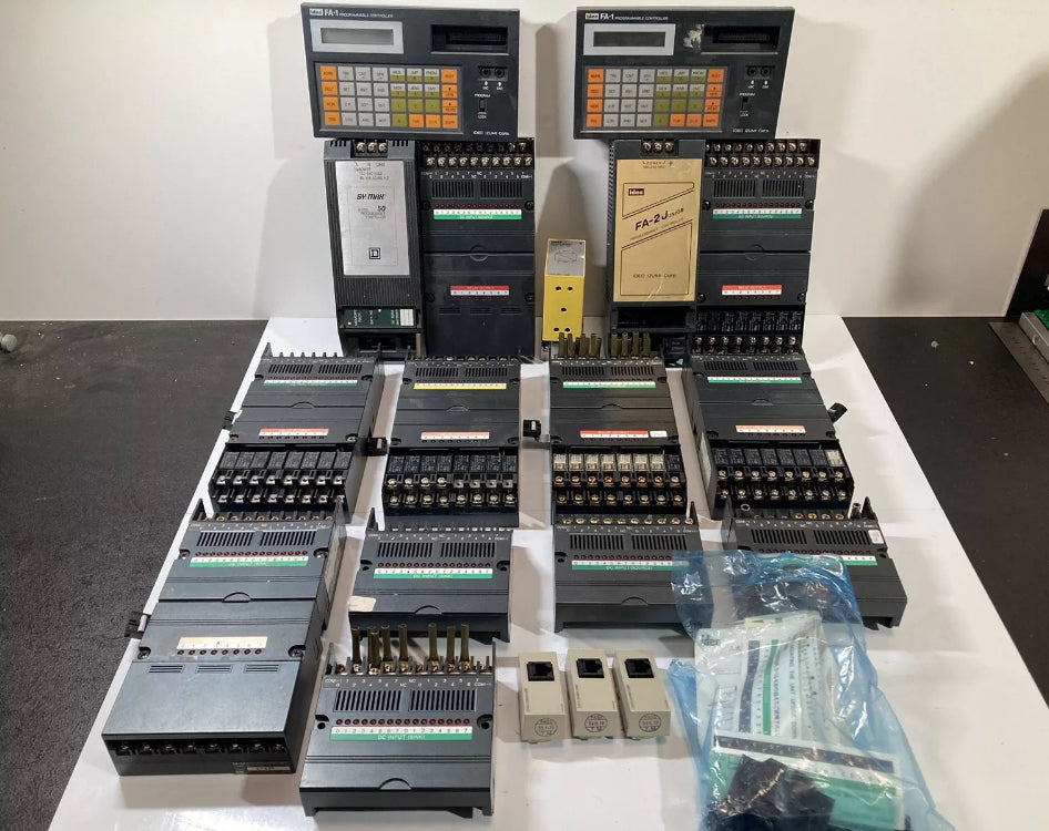 Idec IZUMI Corp FA-2J CPU PFJ-N161U FA-1(Lot of Untested parts)Read the descrip.