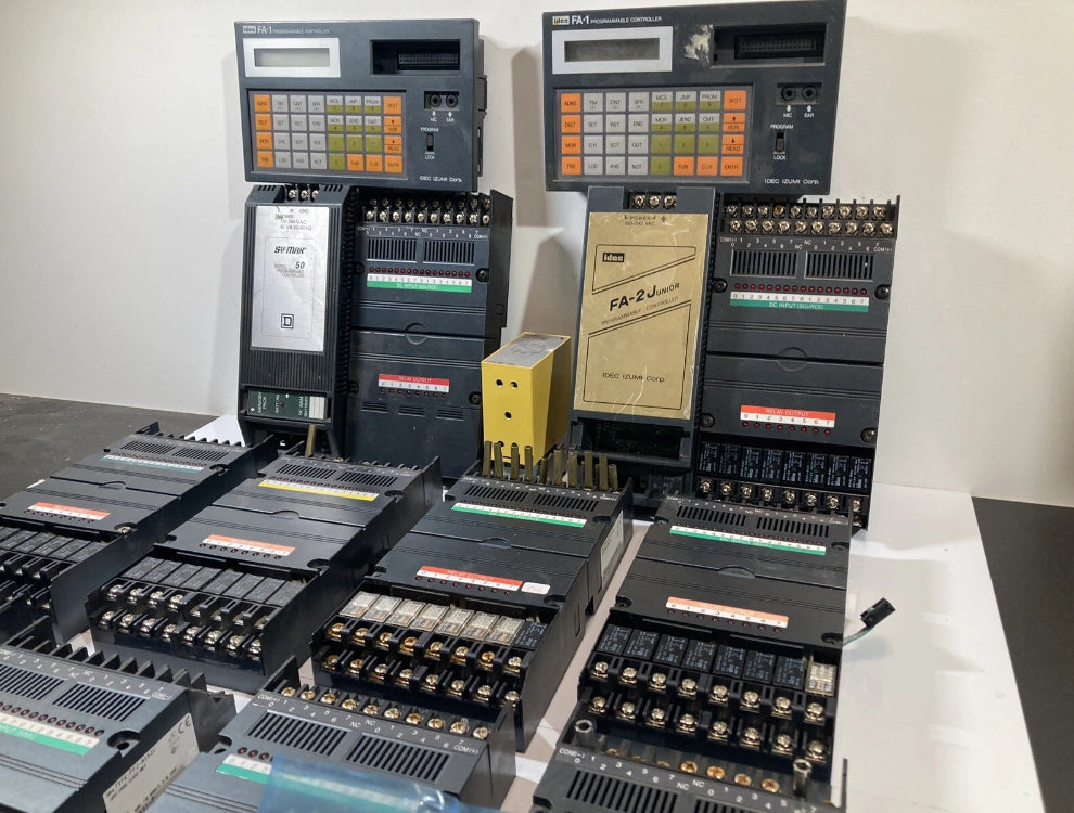 Idec IZUMI Corp FA-2J CPU PFJ-N161U FA-1(Lot of Untested parts)Read the descrip.
