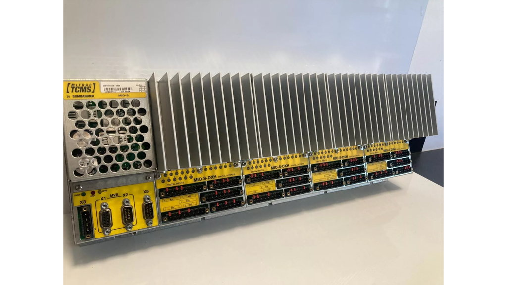 Mitrac TCMS MIO-S DXH Bombardier digital I/O modul til togkontrol
