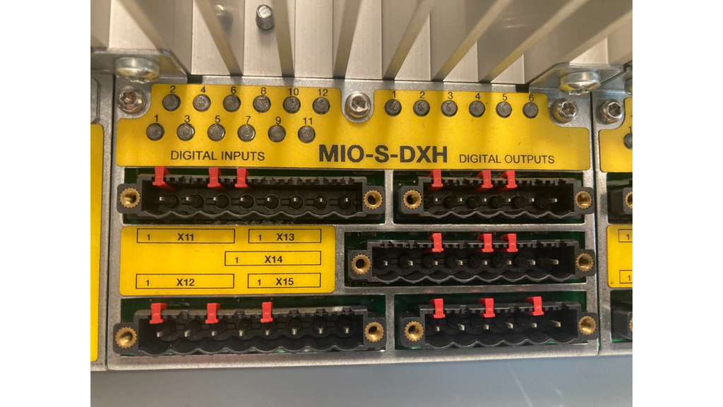 Mitrac TCMS MIO-S DXH Bombardier digital I/O modul til togkontrol
