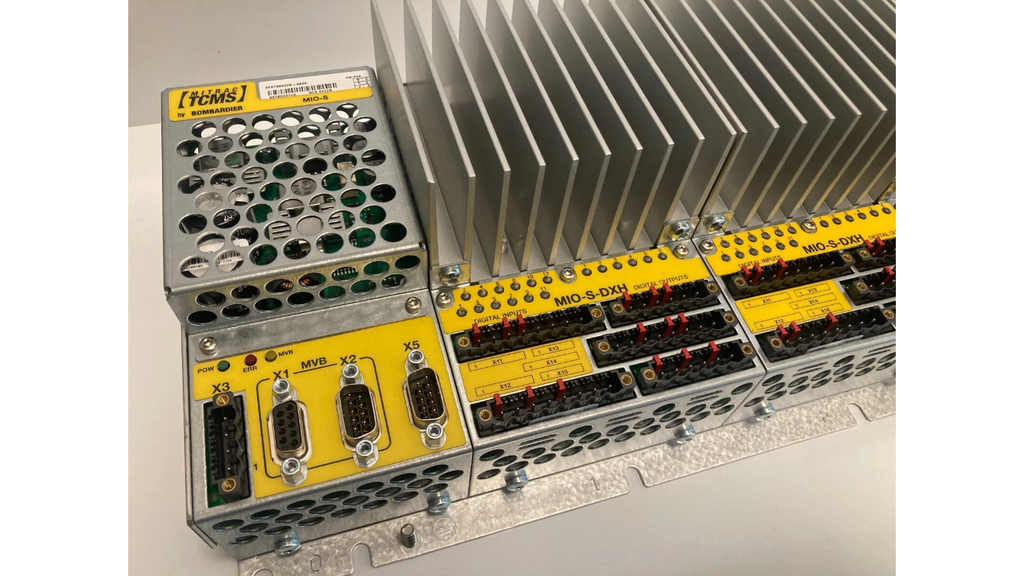 Mitrac TCMS MIO-S DXH Bombardier digital I/O modul til togkontrol
