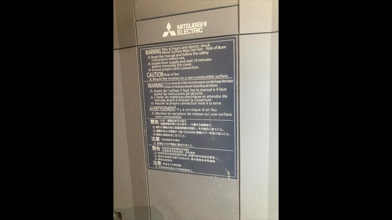 Mitsubishi FR-AF840-00770-60 frekvensomformer 77kW 400V til industrielle motorer
