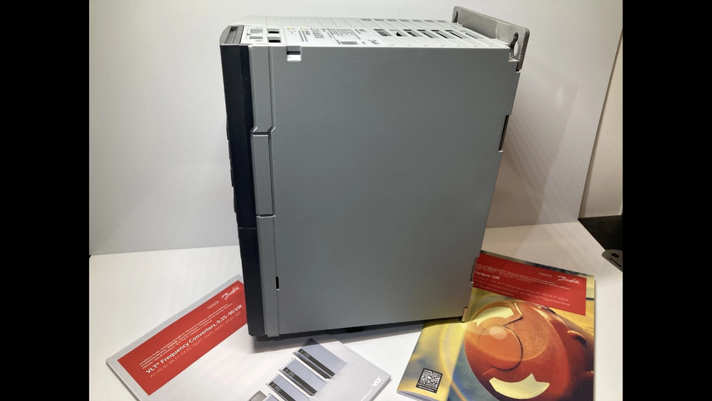 Danfoss VLT Refrigeration Drive FC-103 frekvensomformer 5.5kW til køleanlæg
